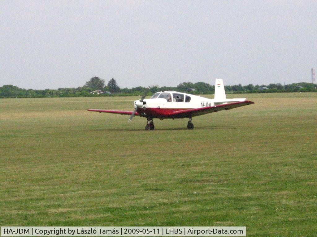 HA-JDM, 1978 IAR IAR-823 C/N 42, Taxiing...