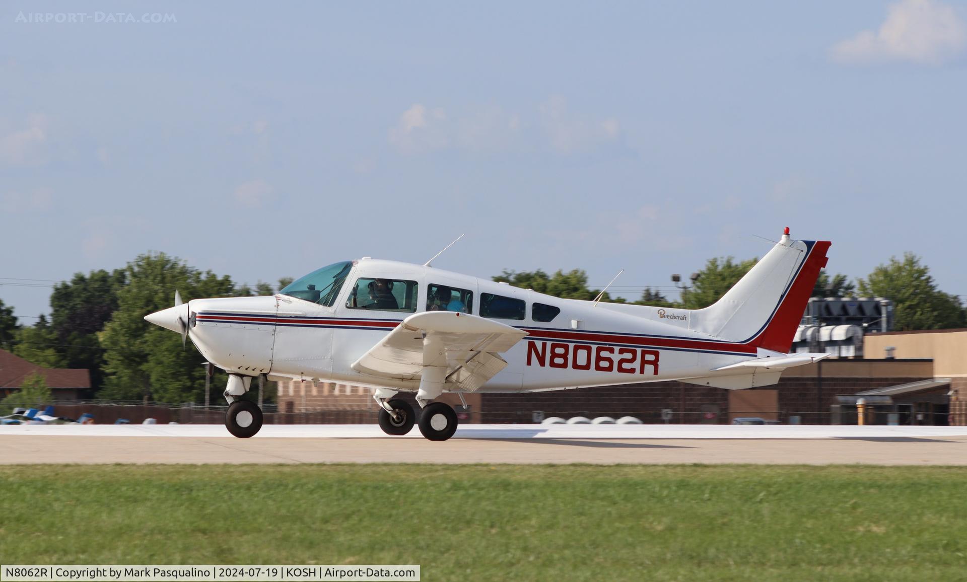 N8062R, 1970 Beech C23 Sundowner 180 C/N M-1300, Beech C23
