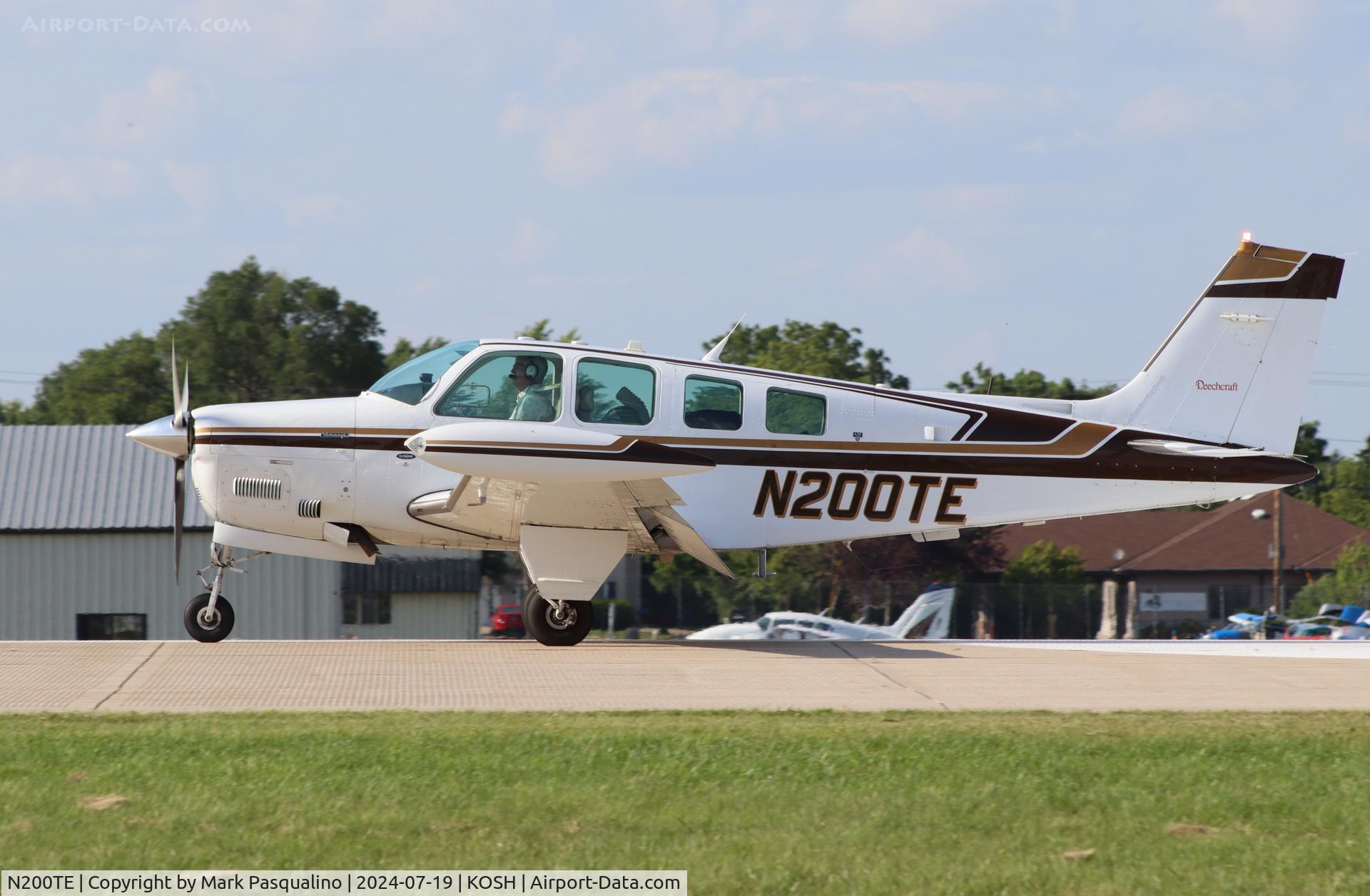 N200TE, 1986 Beech A36 Bonanza 36 C/N E-2351, Beech A36