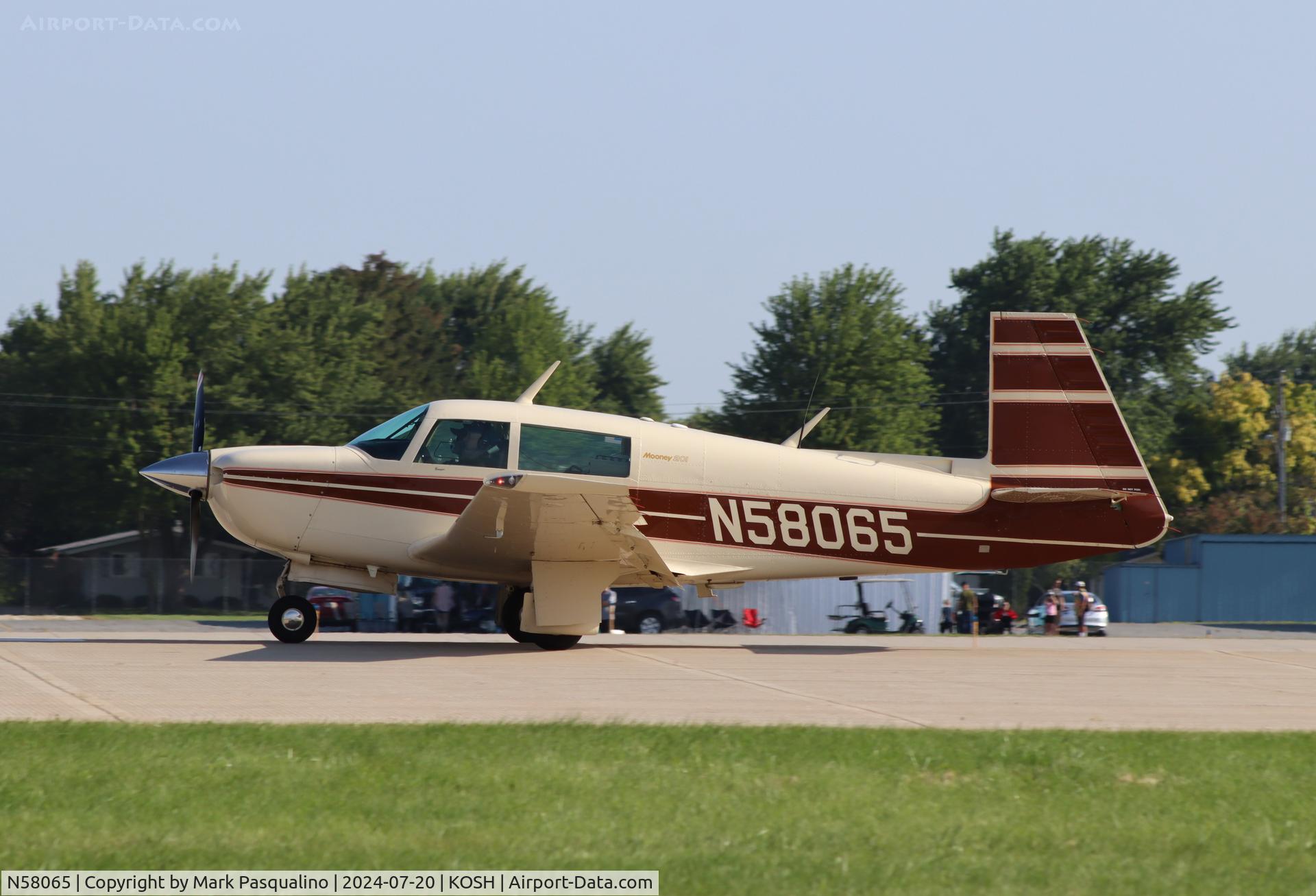 N58065, Mooney M20J 201 C/N 24-1616, Mooney M20J
