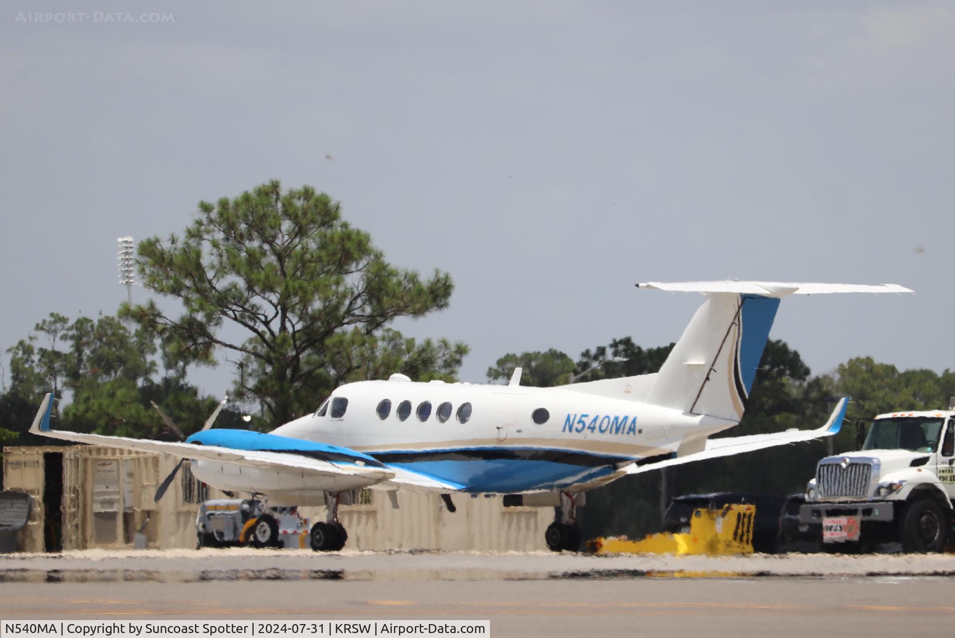 N540MA, 2001 Raytheon Aircraft Company B200 C/N BB-1765, King Air 540MA sits on the Private Sky ramp at Southwest Florida International Airport