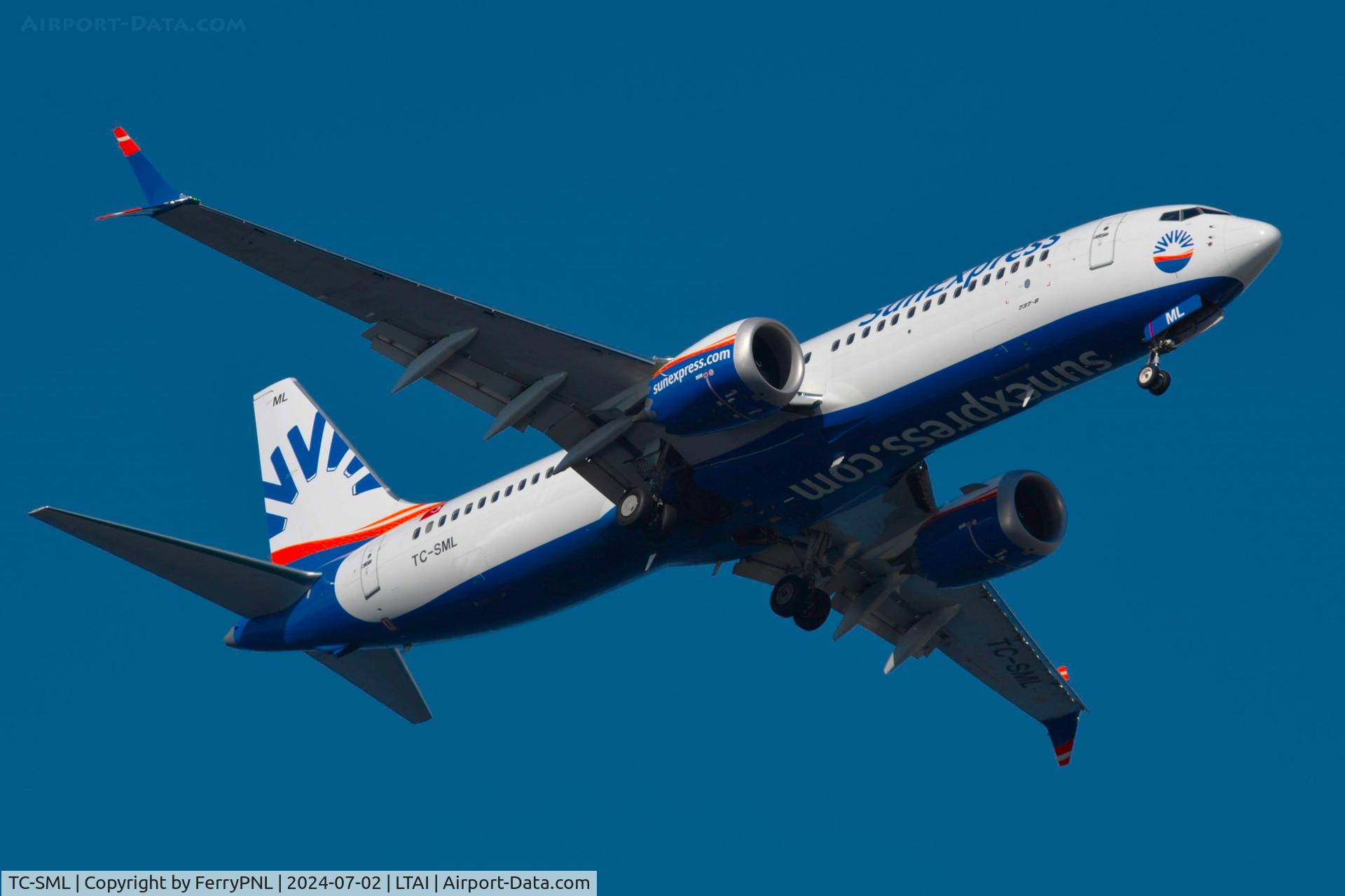 TC-SML, 2023 Boeing 737-8 MAX C/N 61337, SunExpres MAX8 landing