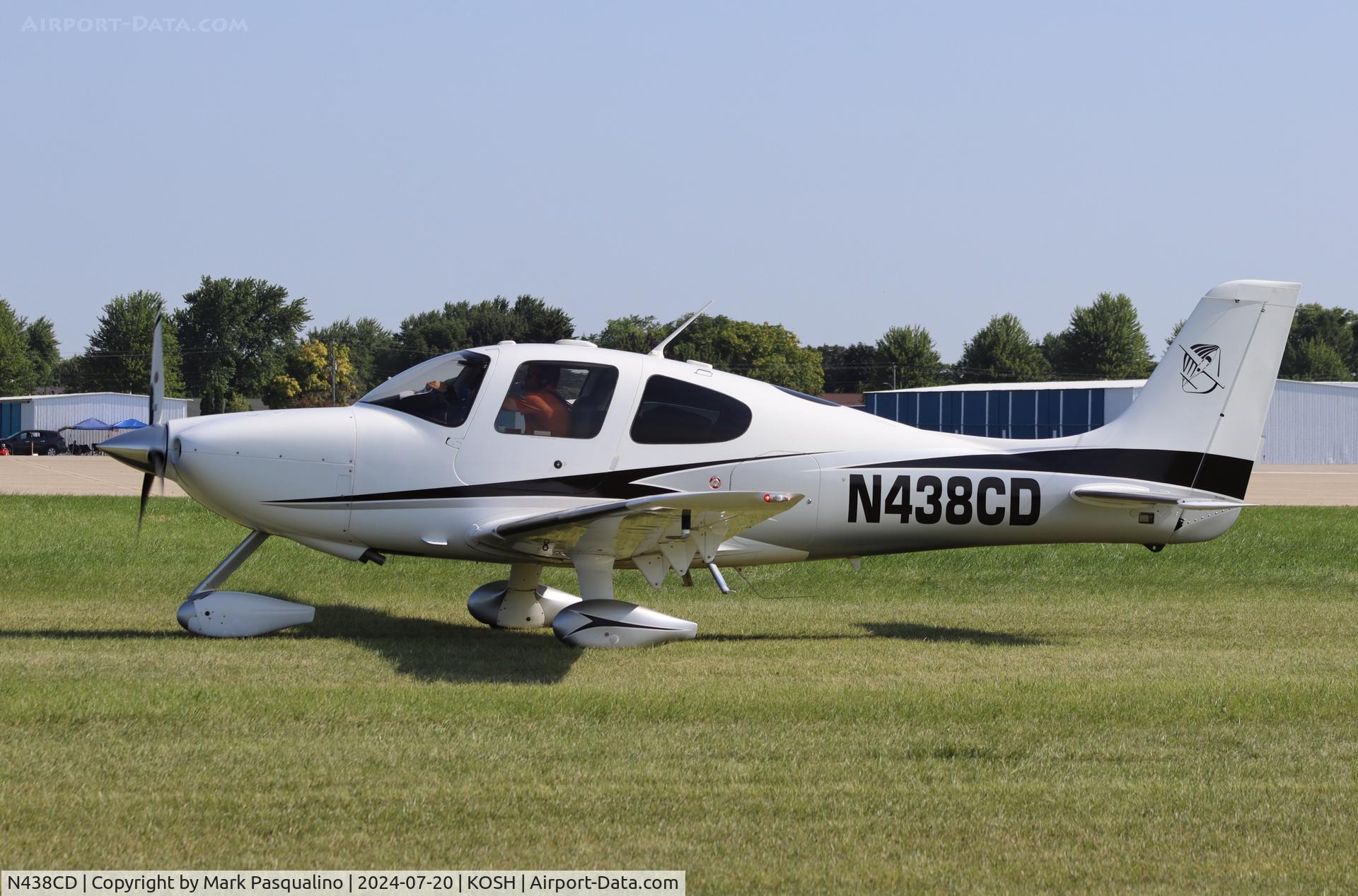 N438CD, 2005 Cirrus SR22 C/N 1404, Cirrus SR22