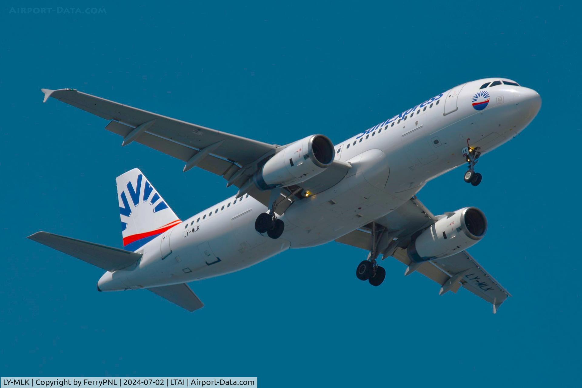 LY-MLK, 2009 Airbus A320-232 C/N 3968, SunExpress A320 operating out of AYT