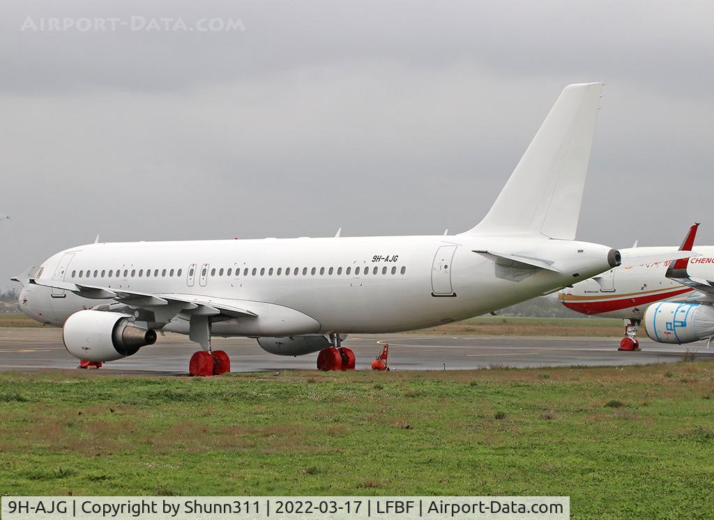 9H-AJG, 2005 Airbus A320-214 C/N 2540, Parked in all white c/s without titles...