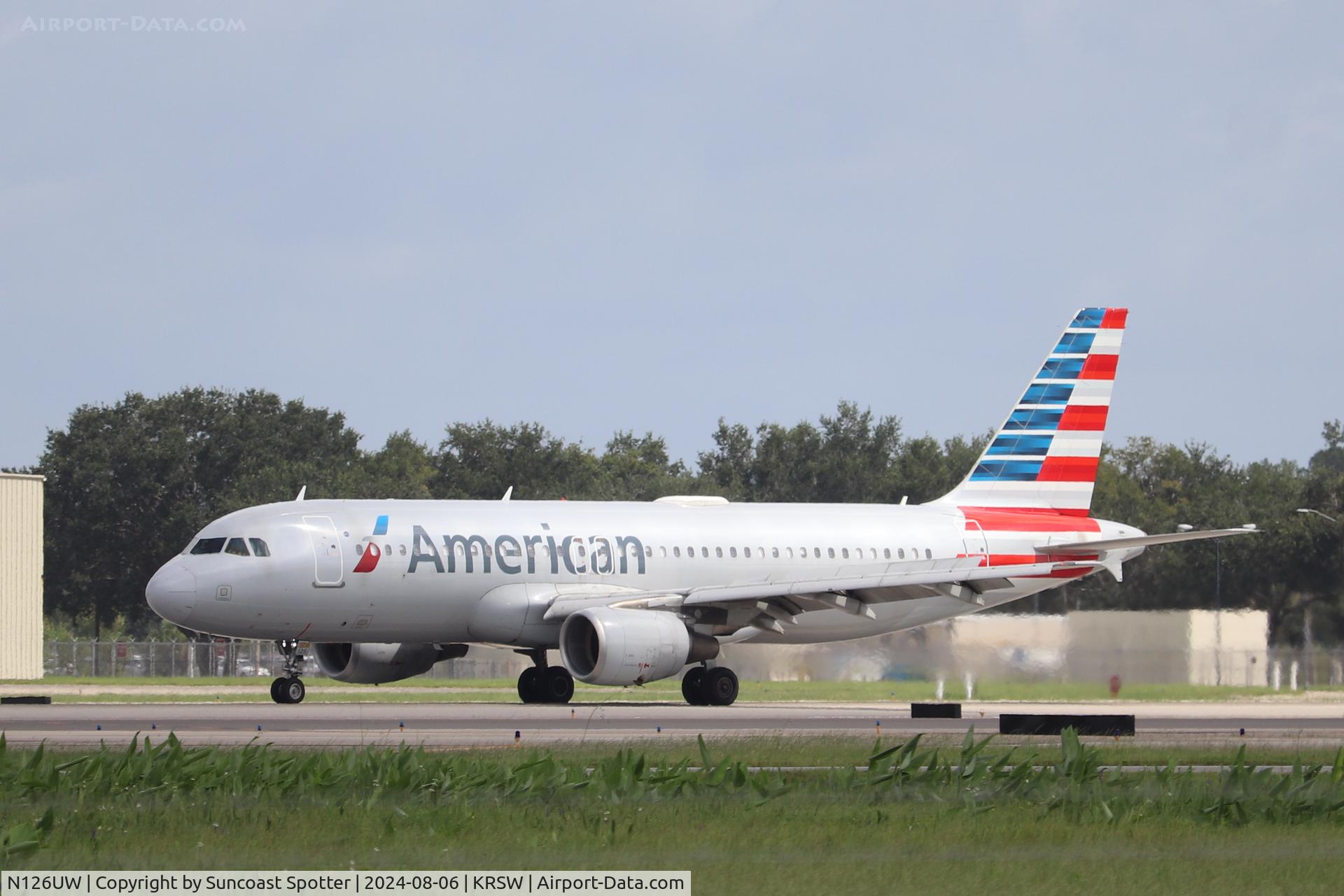 N126UW, 2009 Airbus A320-214 C/N 4149, American Flight 2365 arrives on Runway 24 at Southwest Florida International Airport following flight from Philadelphia International Airport