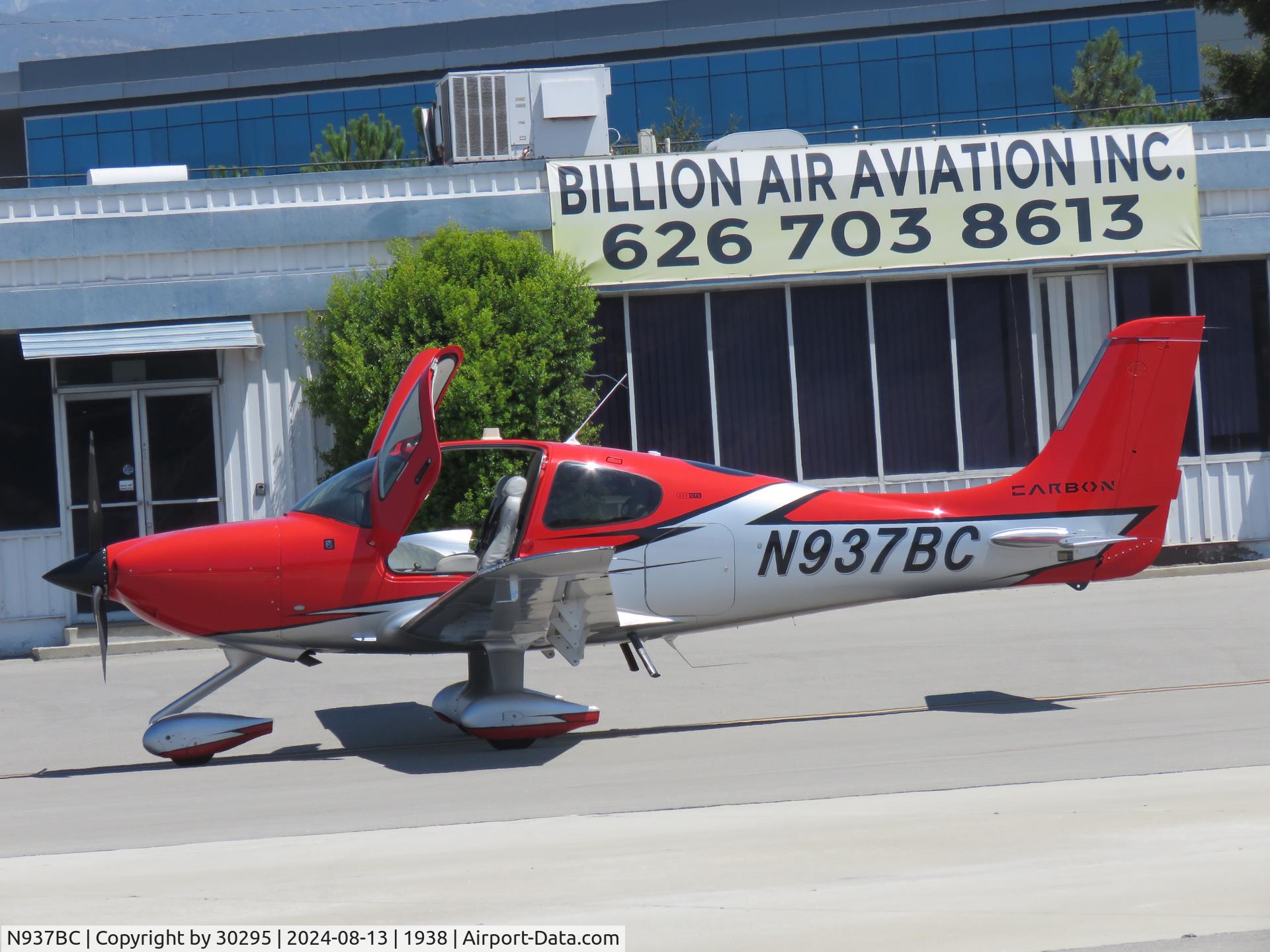 N937BC, 2021 Cirrus SR22T C/N 2334, Parked