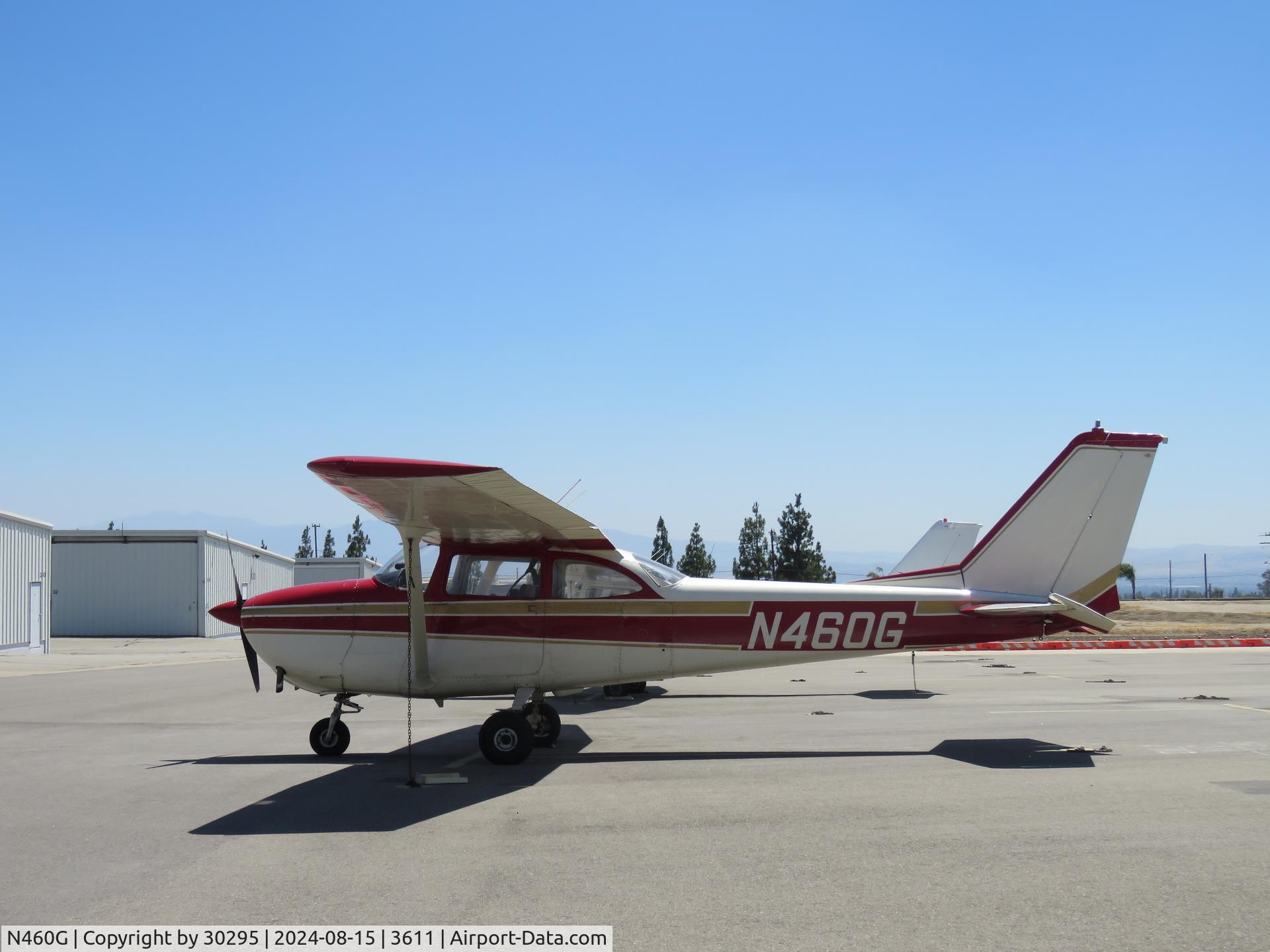 N460G, 1964 Cessna 172E C/N 17251567, Parked