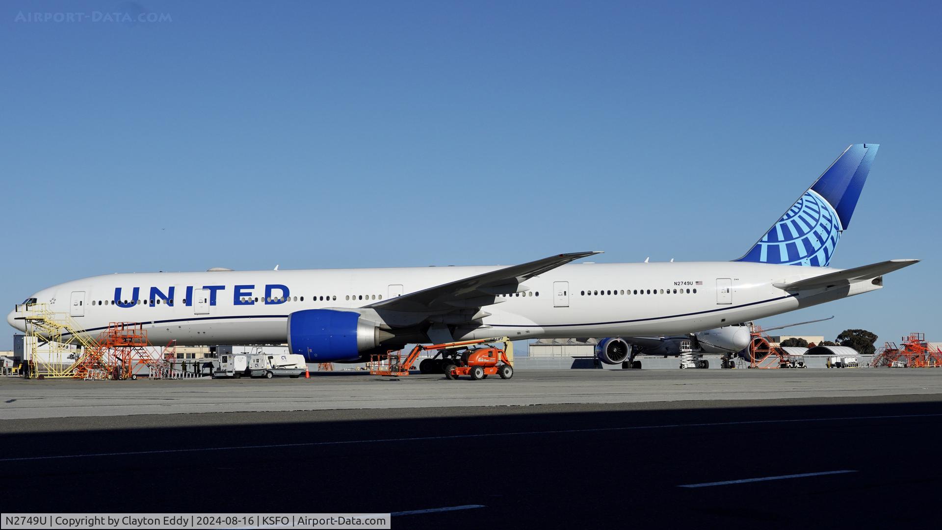 N2749U, 2019 Boeing 777-300/ER C/N 66589, SFO 2024.