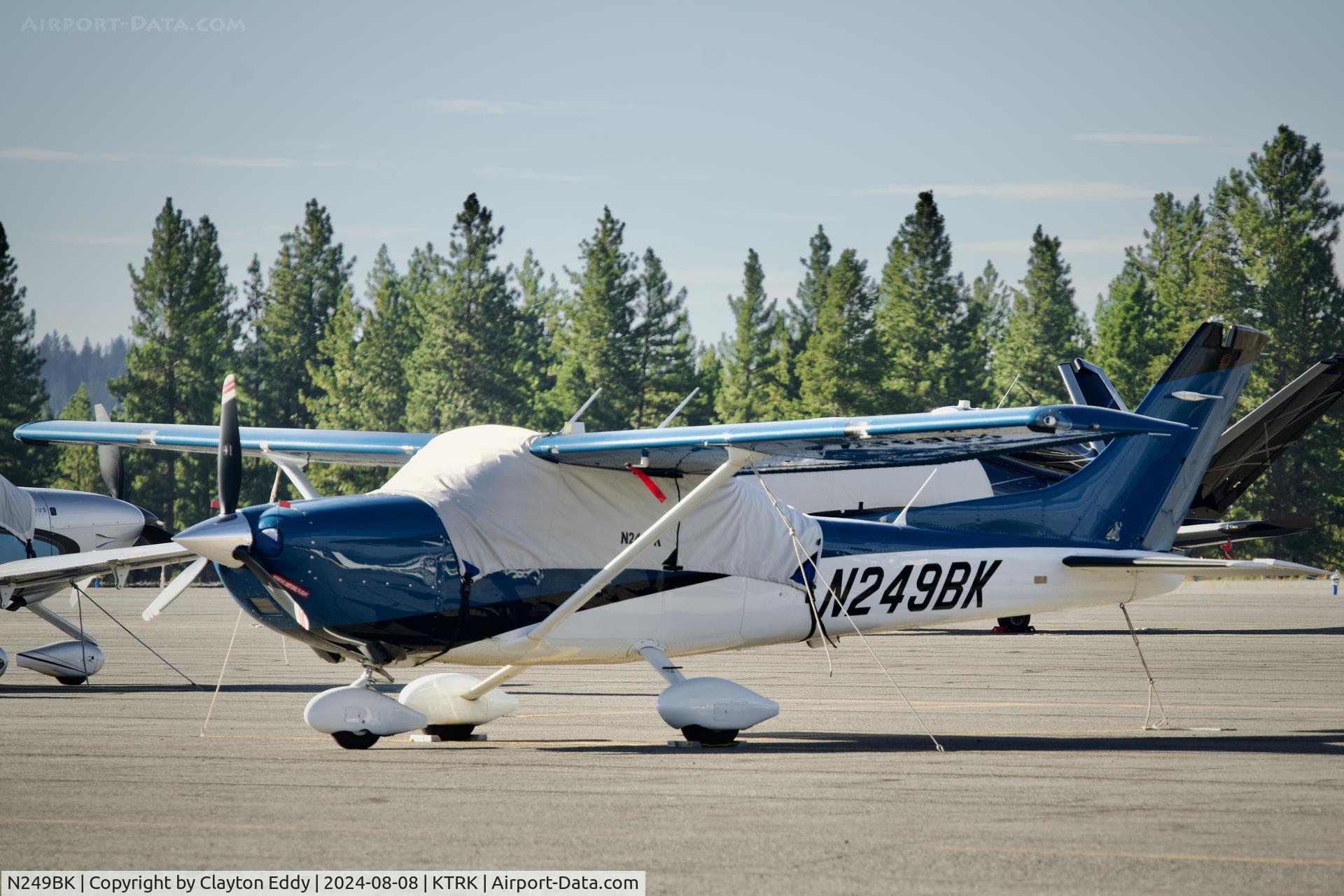 N249BK, 2021 Textron Aviation Inc. Cessna 182T Skylane C/N 18283148, Truckee Tahoe airport in California 2024.