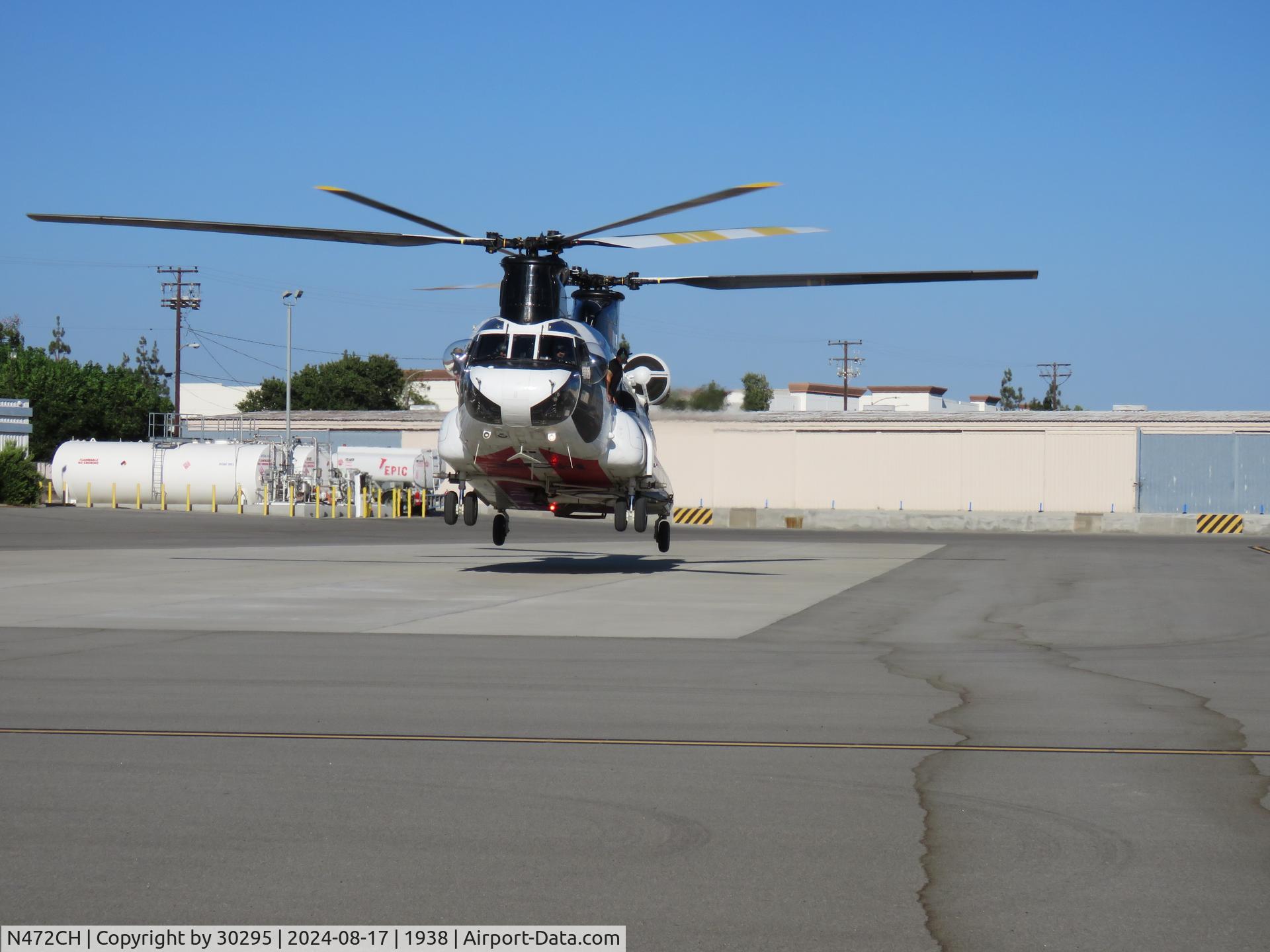 N472CH, 1990 Columbia Helicopters/Boeing Vertol CH-47D C/N 89-0138 (B-503/M.3292), Gently lifting off