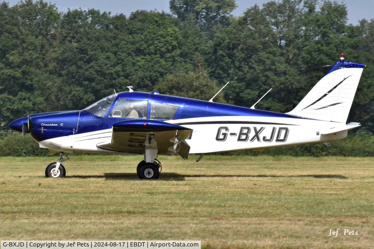 G-BXJD, 1967 Piper PA-28-180 Cherokee C/N 28-4215, At Oldtimer Fly-in Schaffen.