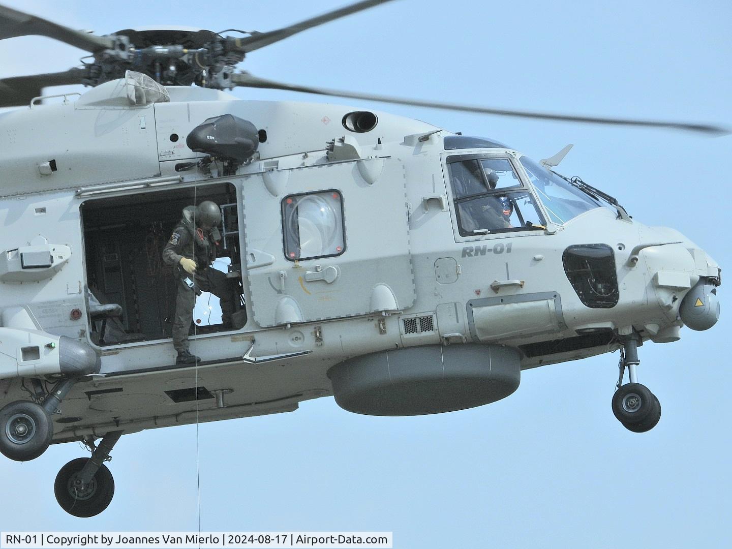 RN-01, 2013 NHI NH-90 NFH Caiman C/N 1040, ROTORS event Belgium