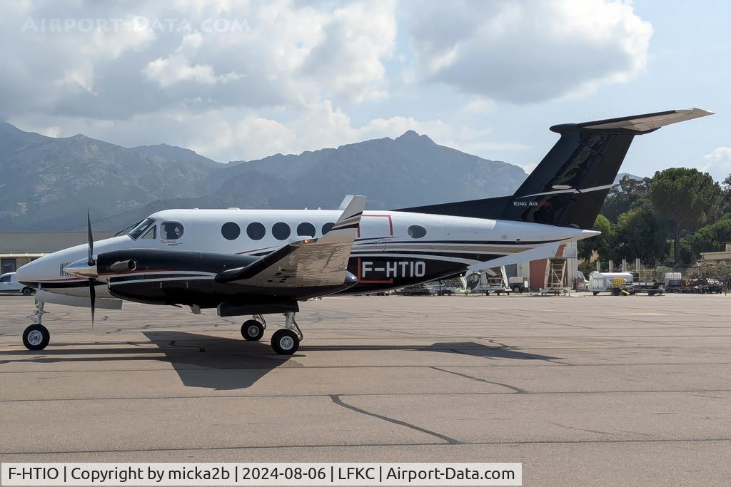 F-HTIO, 2012 Hawker Beechcraft B200GT King Air C/N BY-142, Parked