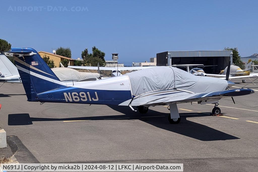N691J, 1987 Piper PA-28RT-201T Arrow IV C/N 28R-8631003, Parked