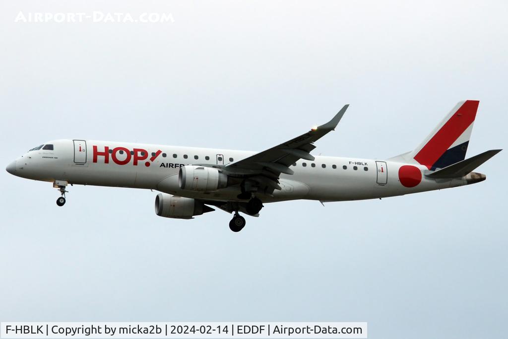 F-HBLK, 2018 Embraer 190STD (ERJ-190-100) C/N 19000760, Landing