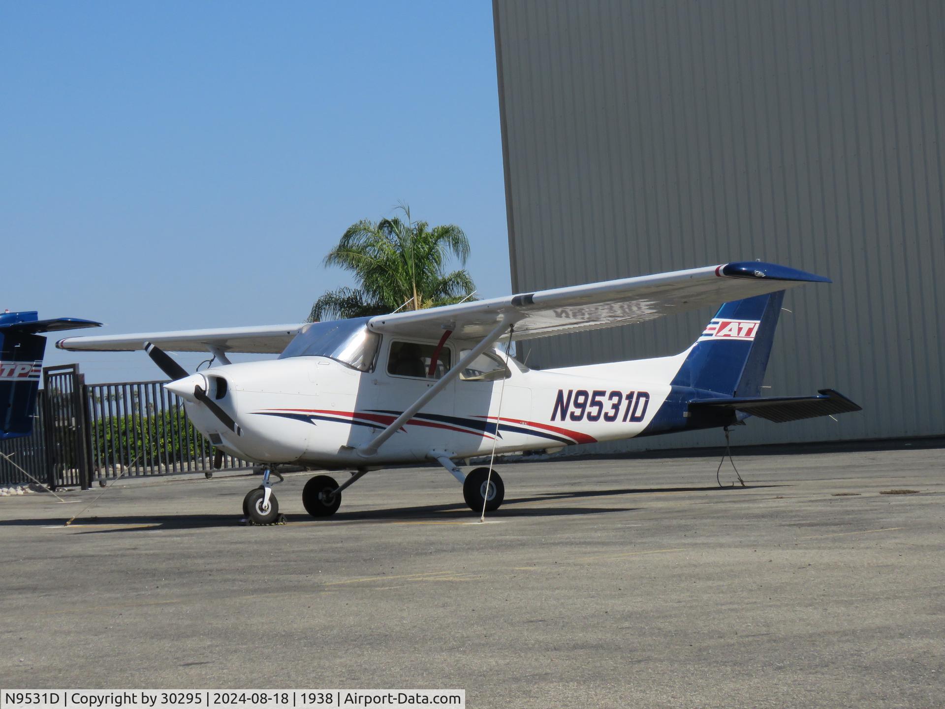 N9531D, 1999 Cessna 172R C/N 17280473, Parked