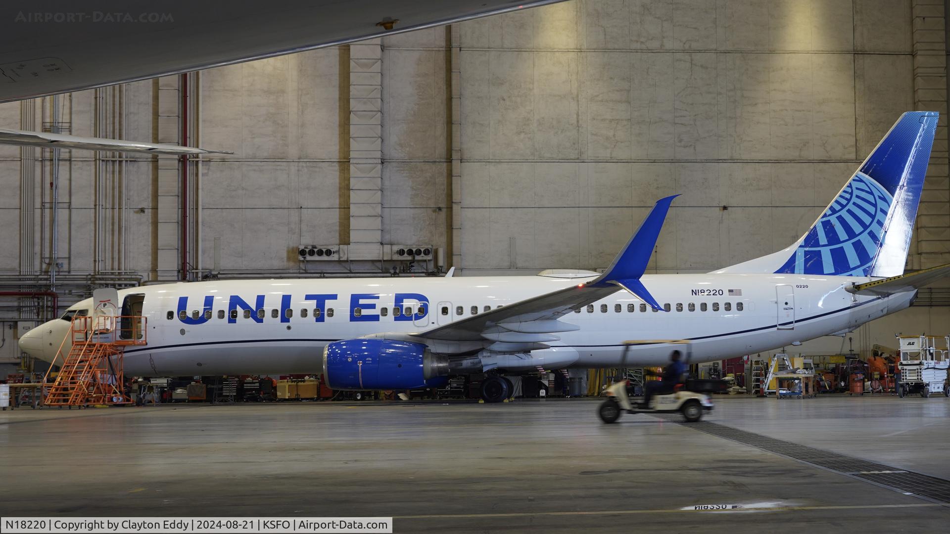 N18220, 1998 Boeing 737-824 C/N 28929, SFO 2024.