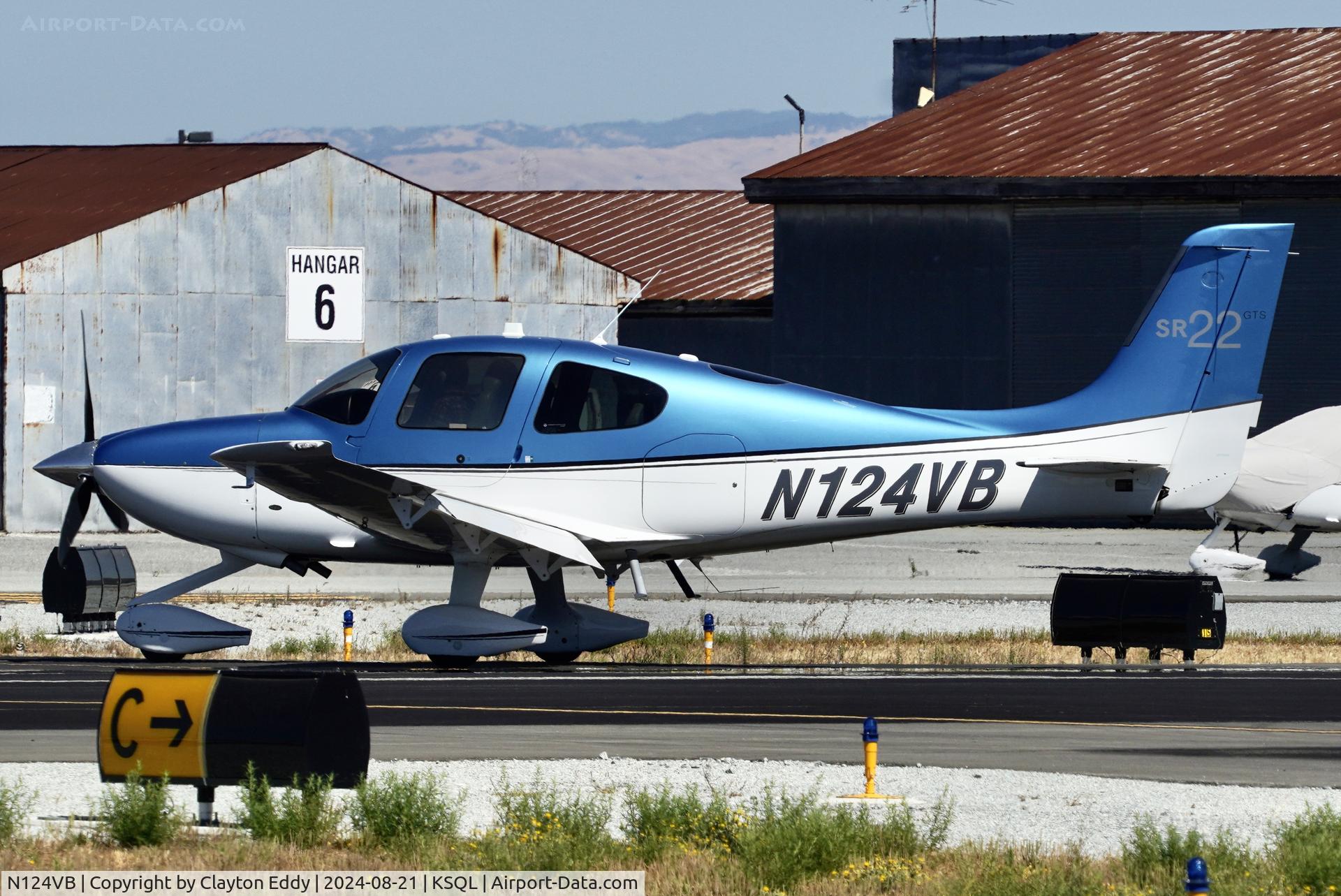 N124VB, 2022 Cirrus Design Corp. SR22 C/N 3762, San Carlos airport in California 2024.