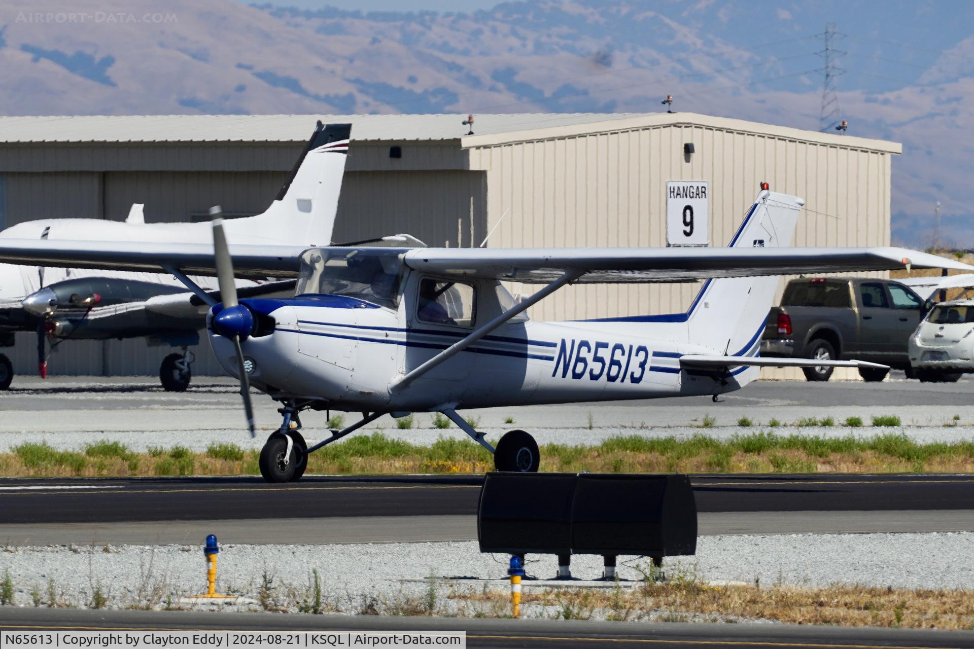 N65613, 1978 Cessna 152 C/N 15281652, San Carlos airport in California 2024.