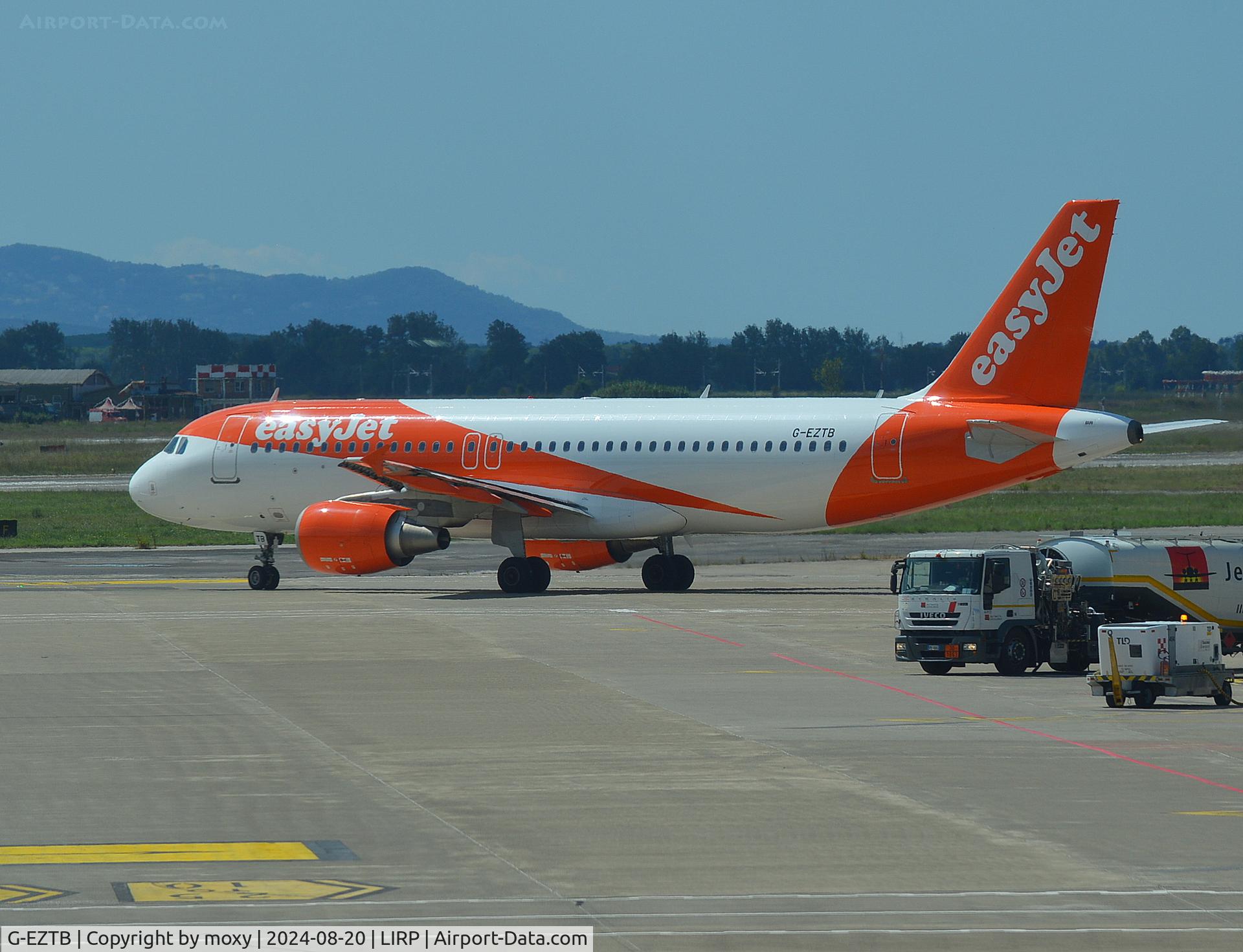 G-EZTB, 2009 Airbus A320-214 C/N 3843, Airbus A320-214 at Pisa.