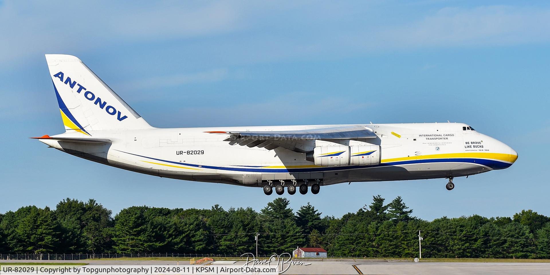 UR-82029, 1991 Antonov An-124-100 Ruslan C/N 19530502630/0210, AN-124 coming in to drop off some hardare