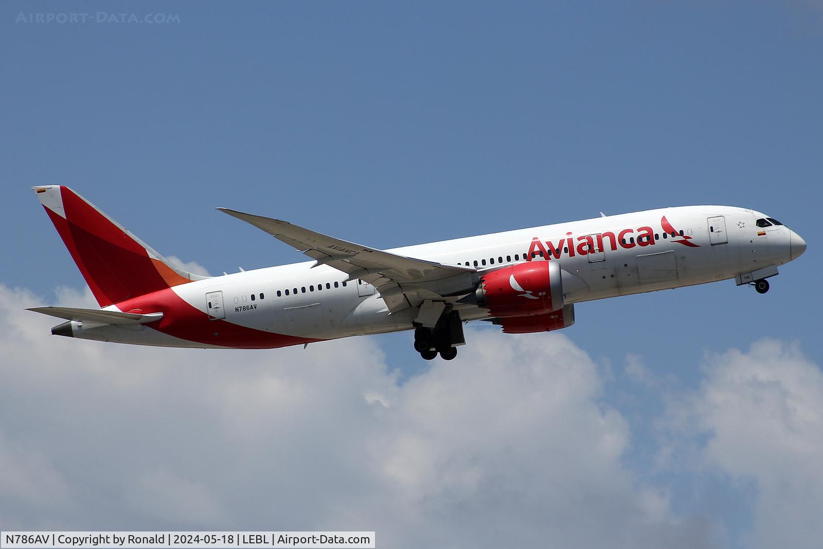 N786AV, 2015 Boeing 787-8 Dreamliner Dreamliner C/N 37508, at bcn