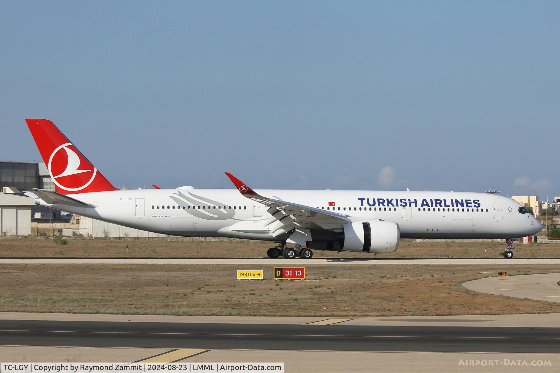 TC-LGY, Airbus 350-941 C/N 678, A350 TC-LGY Turkish Airlines
