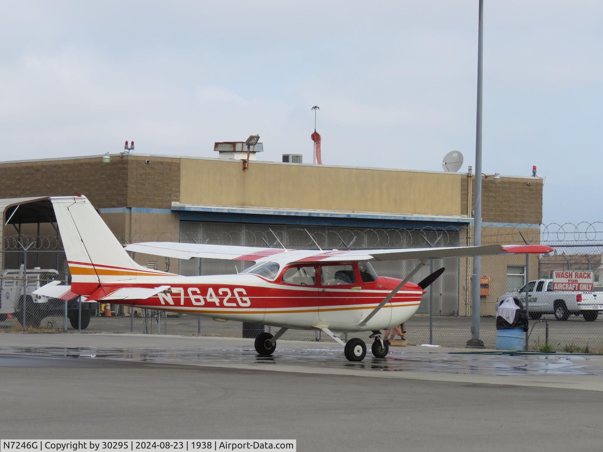 N7246G, 1970 Cessna 172K Skyhawk C/N 17258946, Being washed
