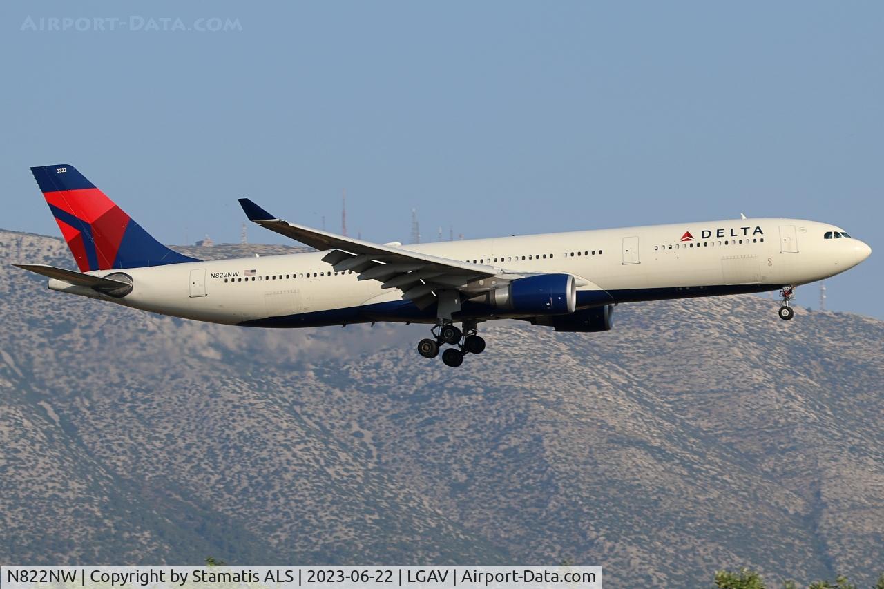 N822NW, 2015 Airbus A330-302 C/N 1627, 03L