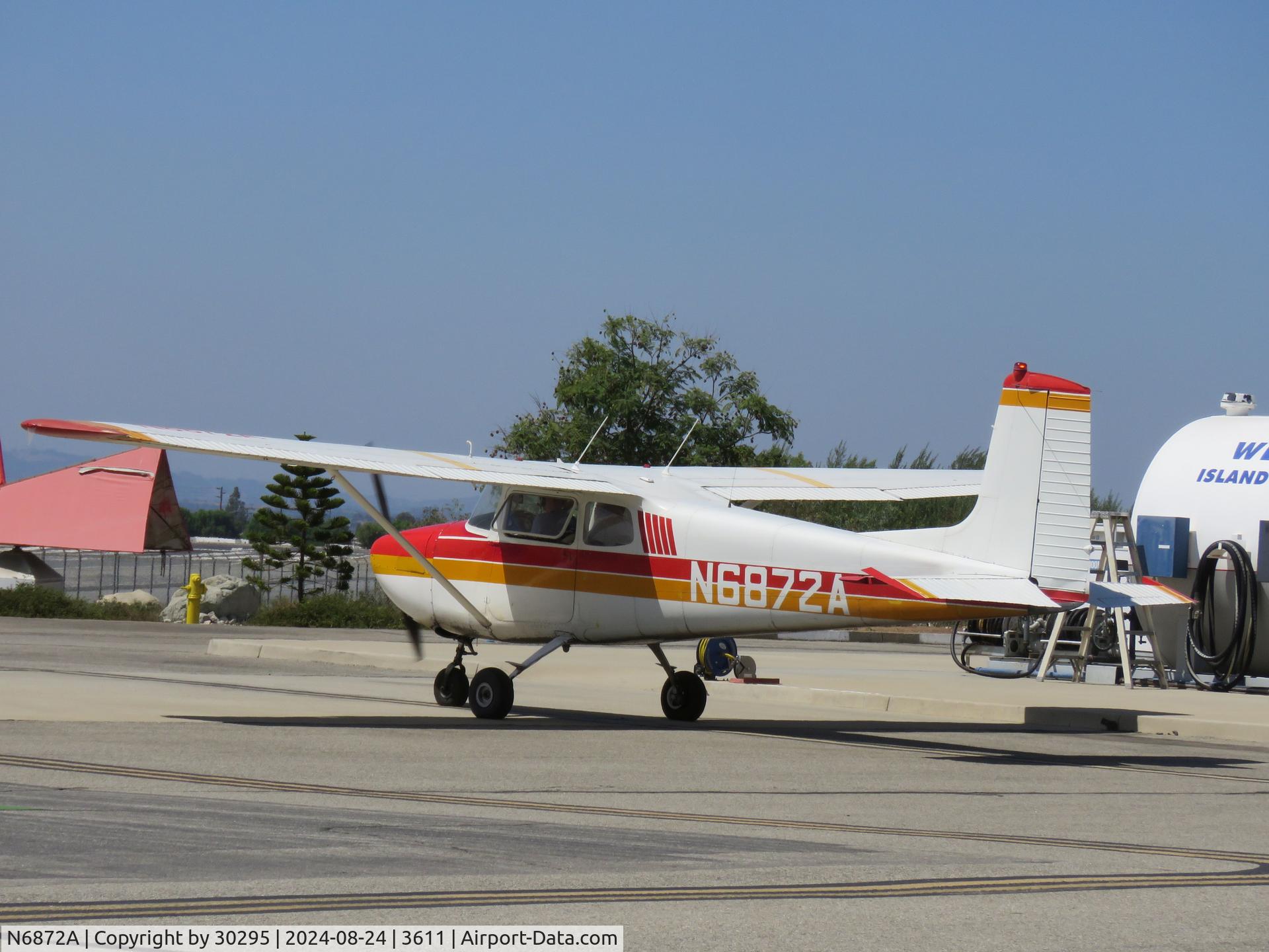 N6872A, 1956 Cessna 172 C/N 28972, Getting fuel