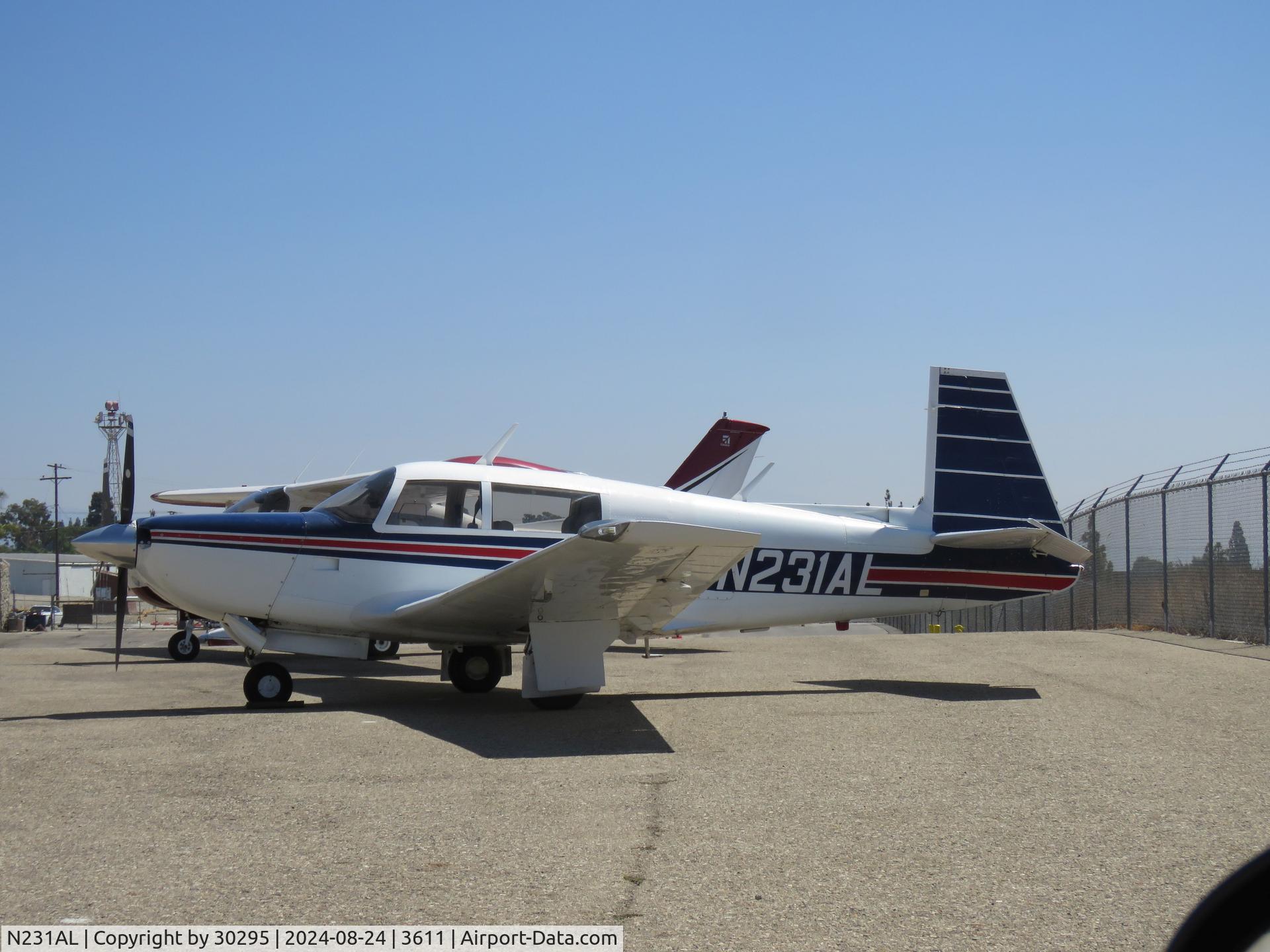 N231AL, 1979 Mooney M20K C/N 25-0089, Parked