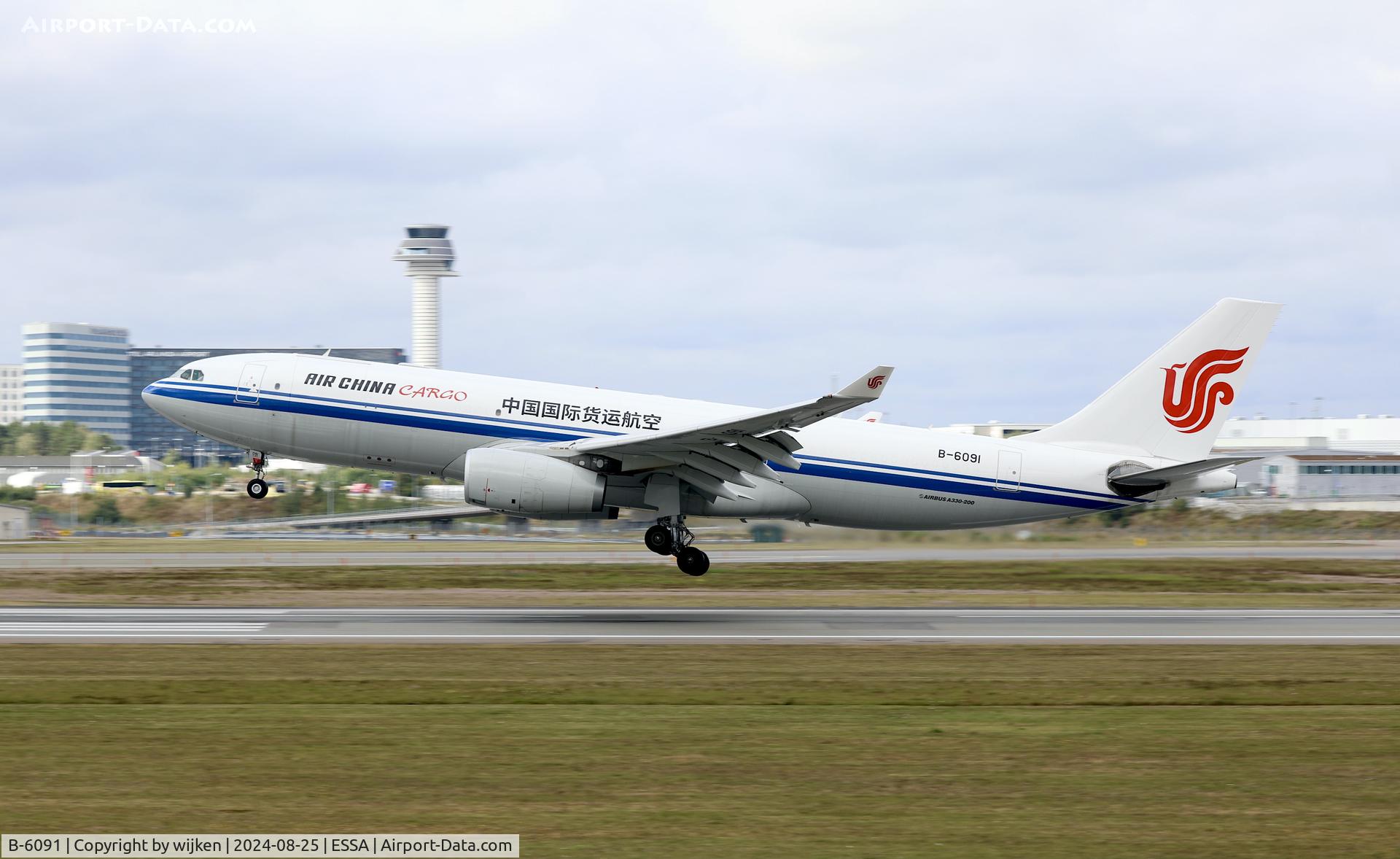 B-6091, 2007 Airbus A330-247 C/N 867, Rwy 19L
