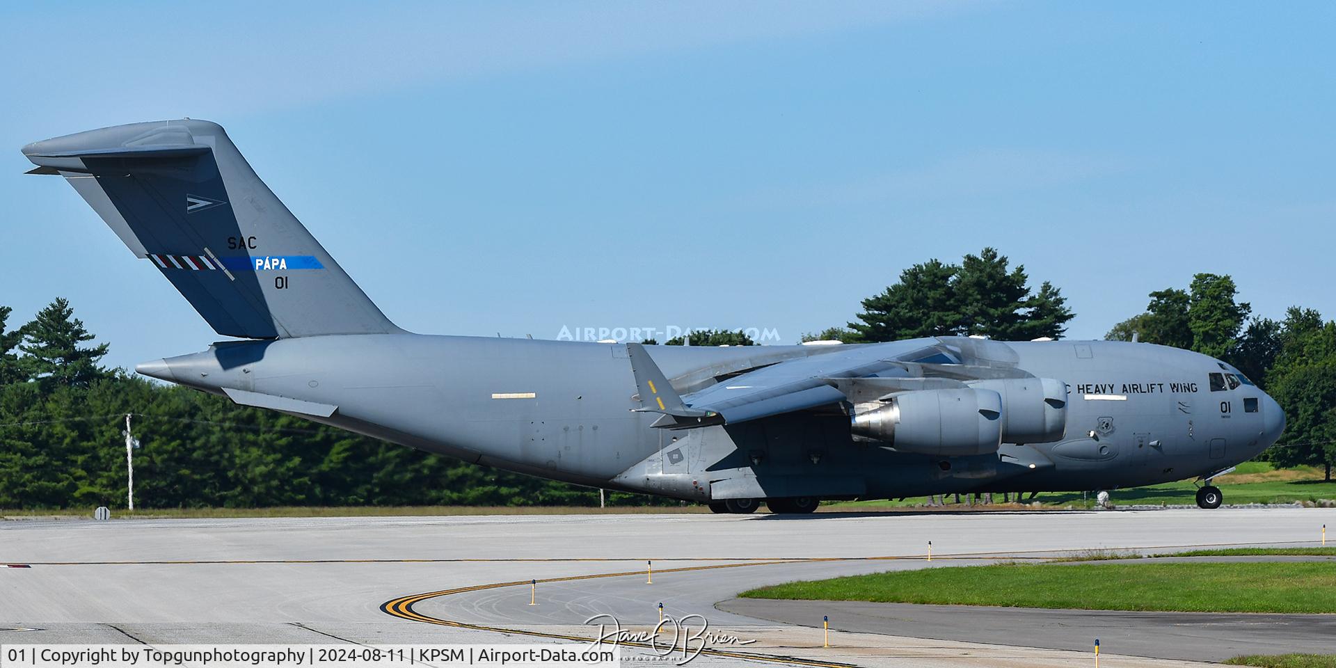01, 2009 Boeing C-17A Globemaster III C/N SAC-01, BRK99 departing RW34