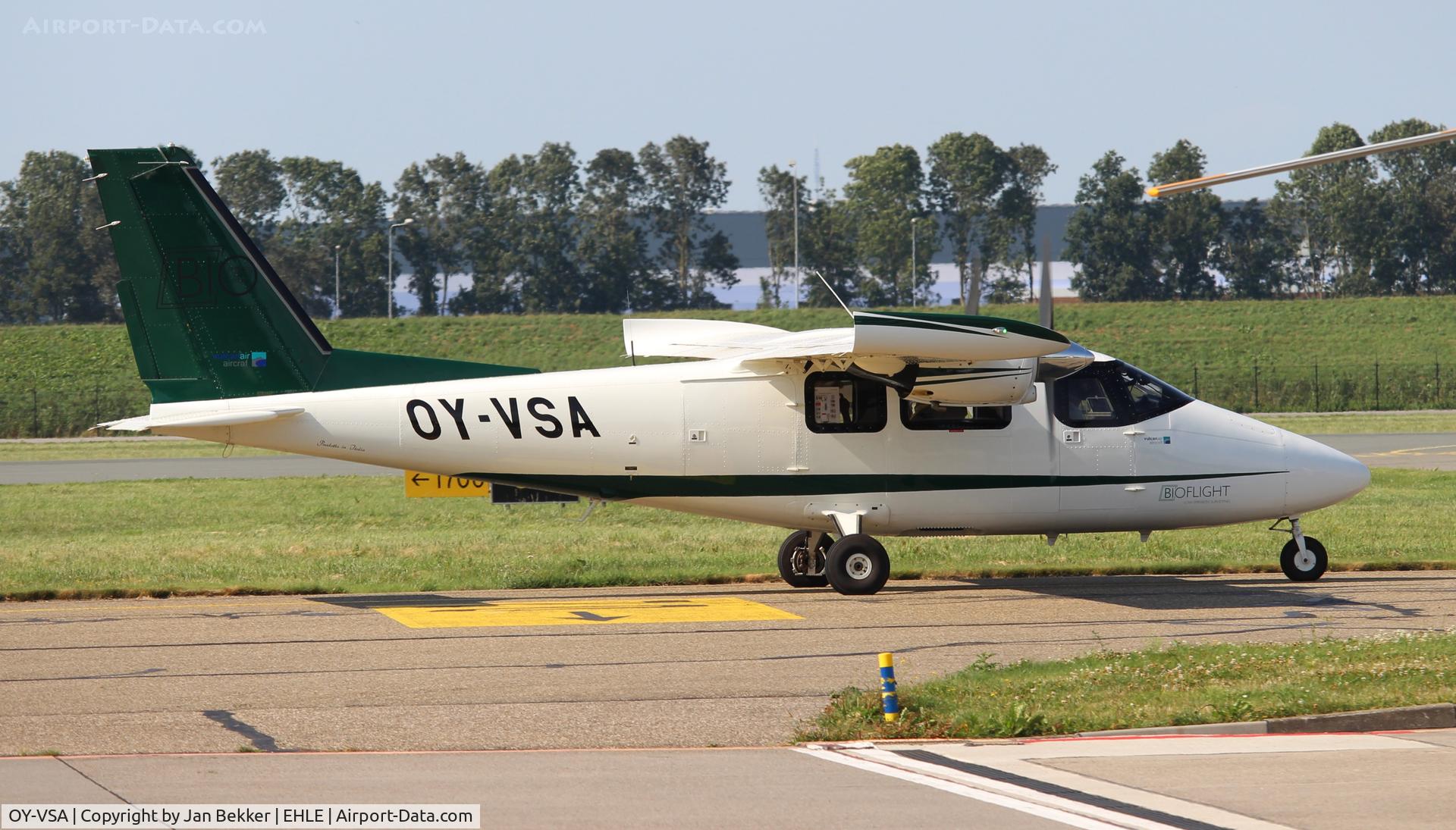 OY-VSA, Vulcanair P-68C Victor C/N 525/C, Lelystad Airport
