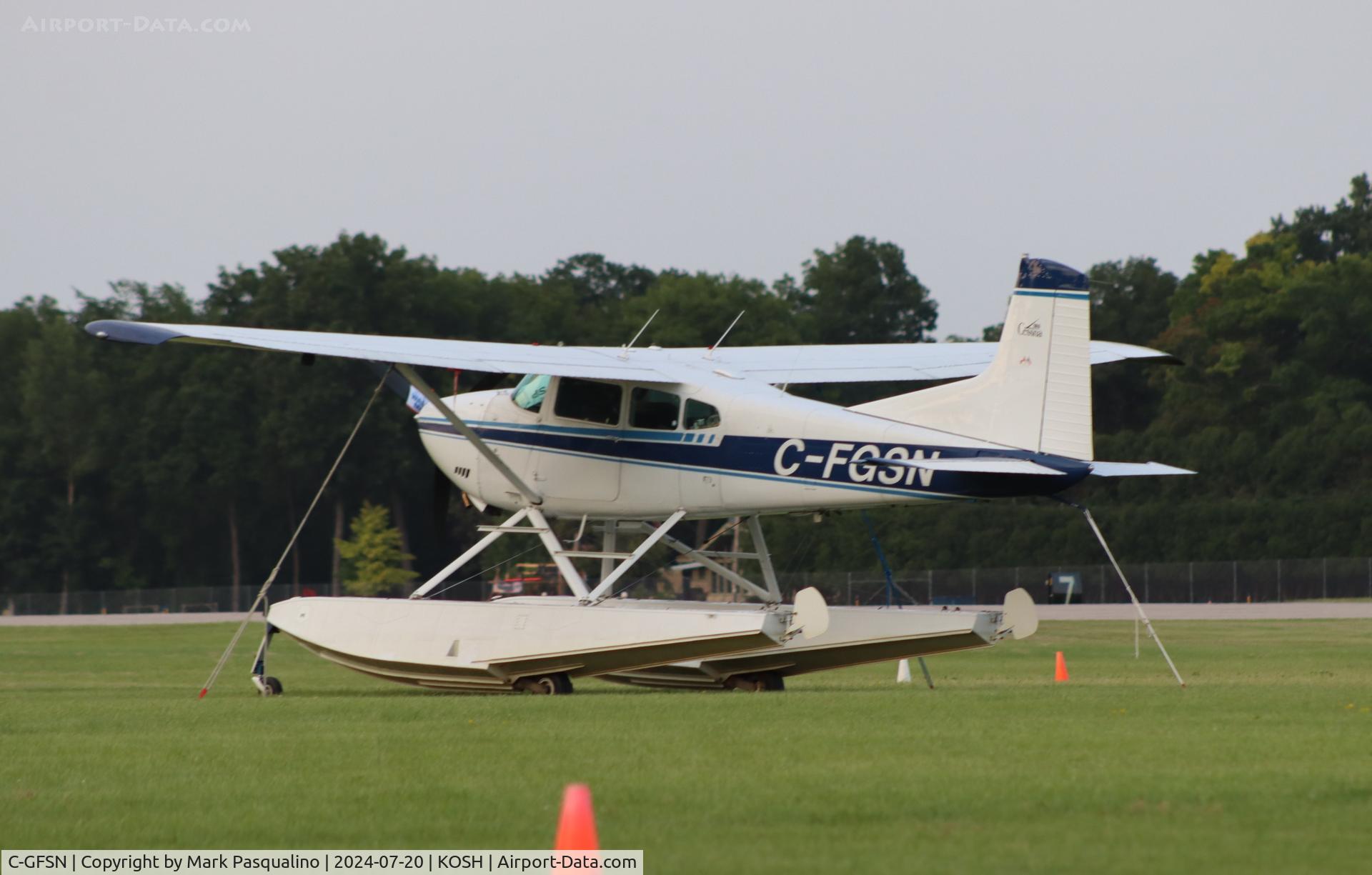 C-GFSN, 1987 Canadair CL-215-V (CL-215-1A10) C/N 1099, Cessna A185E