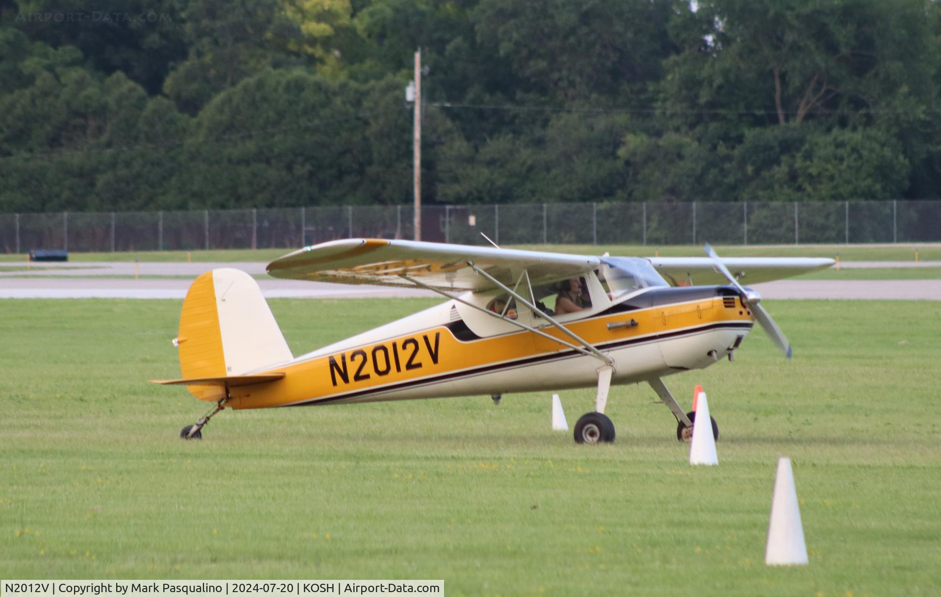 N2012V, 1947 Cessna 140 C/N 14288, Cessna 140