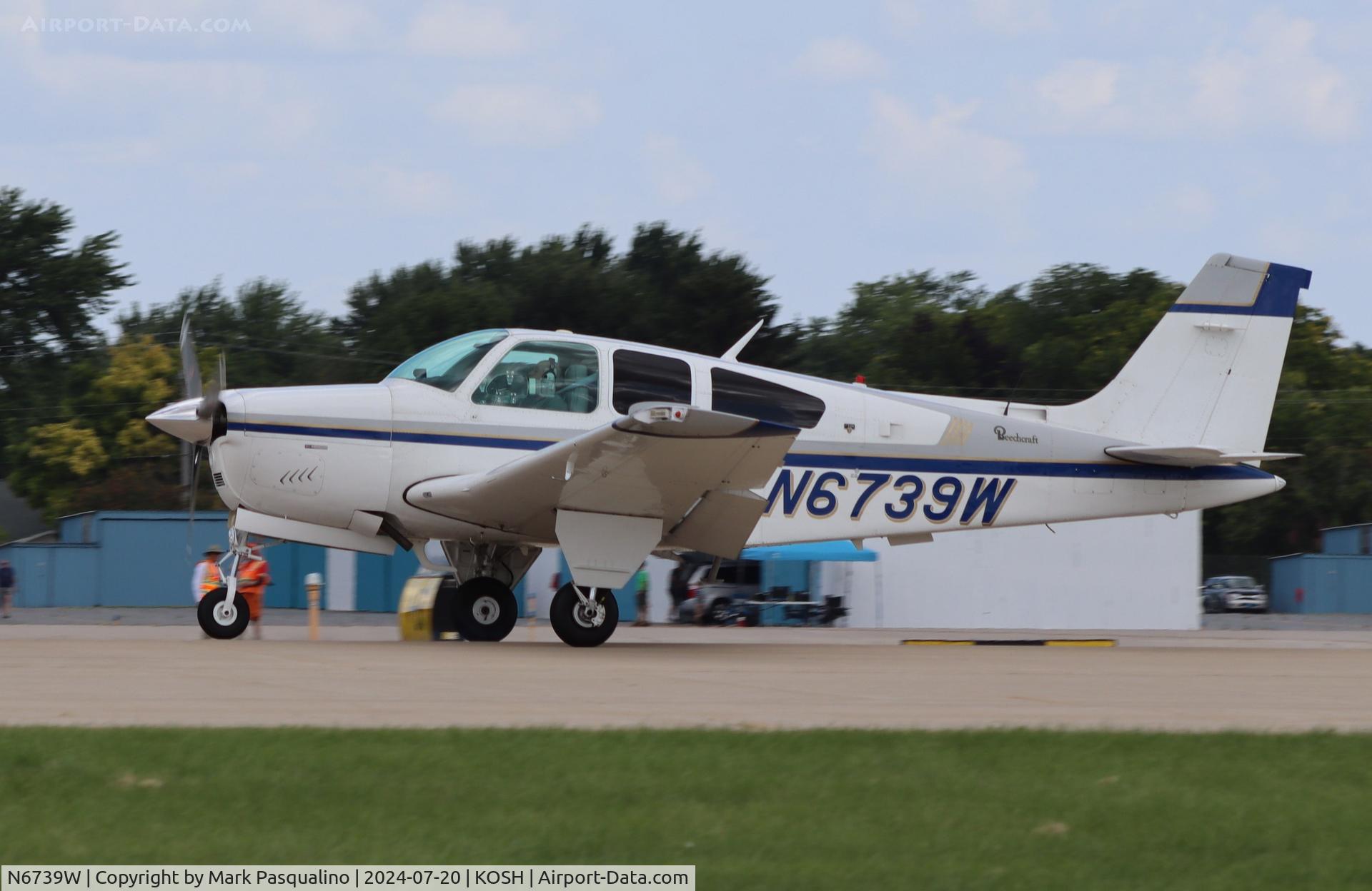 N6739W, 1980 Beech F33A Bonanza C/N CE-899, Beech F33A