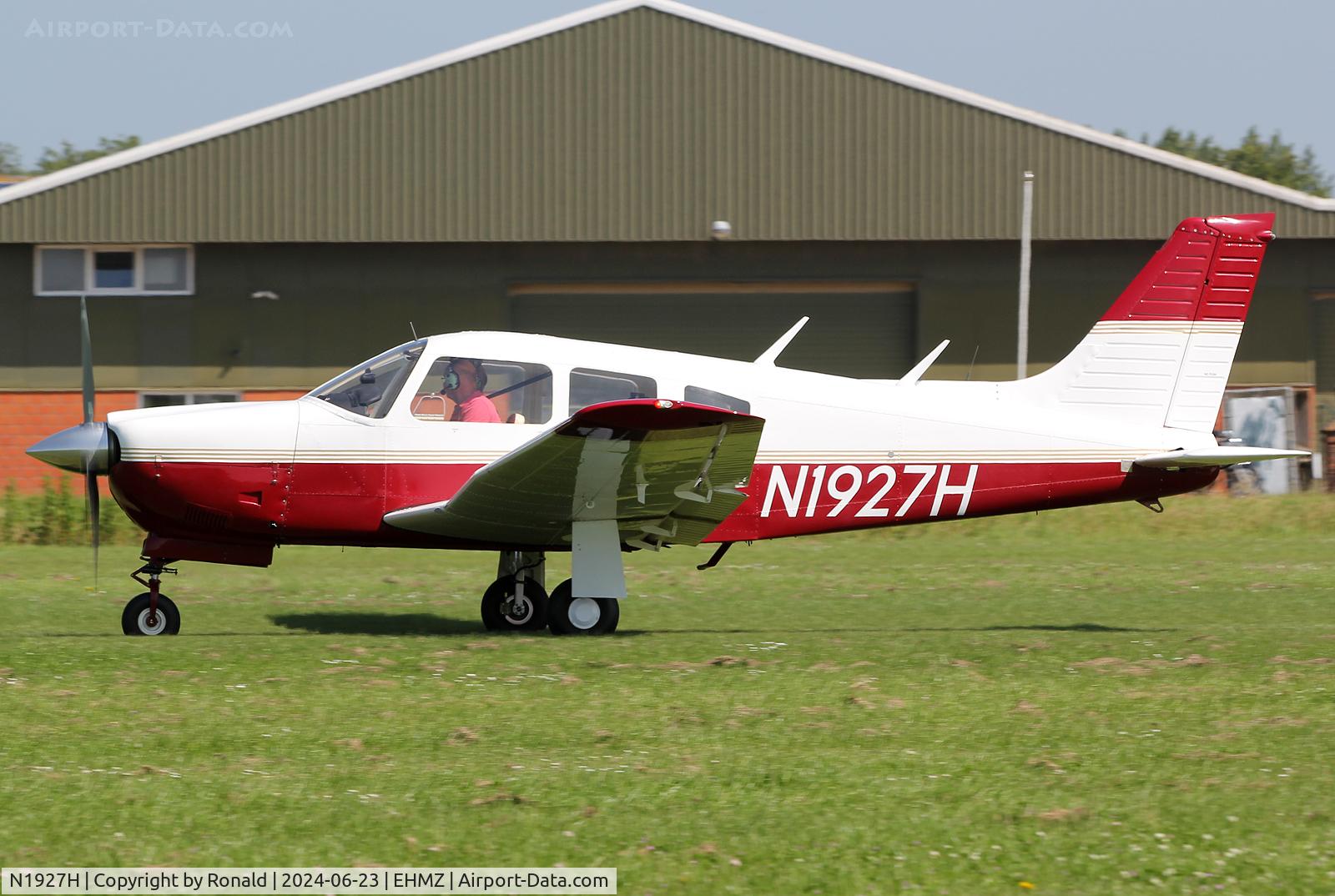N1927H, 1977 Piper PA-28R-201 Cherokee Arrow III C/N 28R-7737017, at ehmz