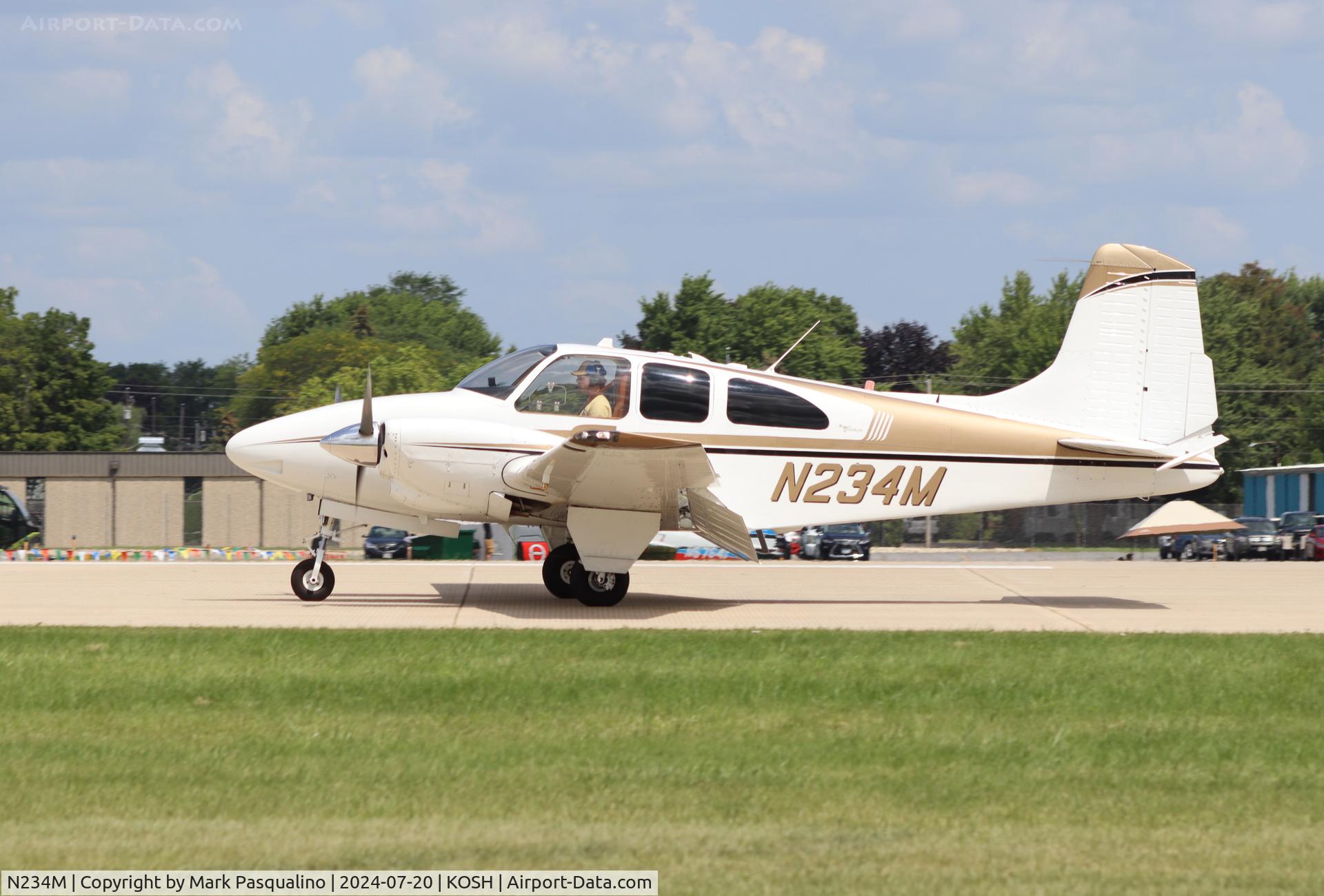 N234M, 1963 Beech D95A Travel Air C/N TD-560, Beech D95A