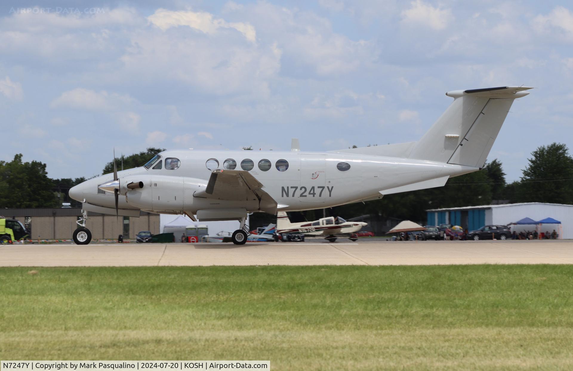 N7247Y, Beech A200 C/N BC-03, Beech A200