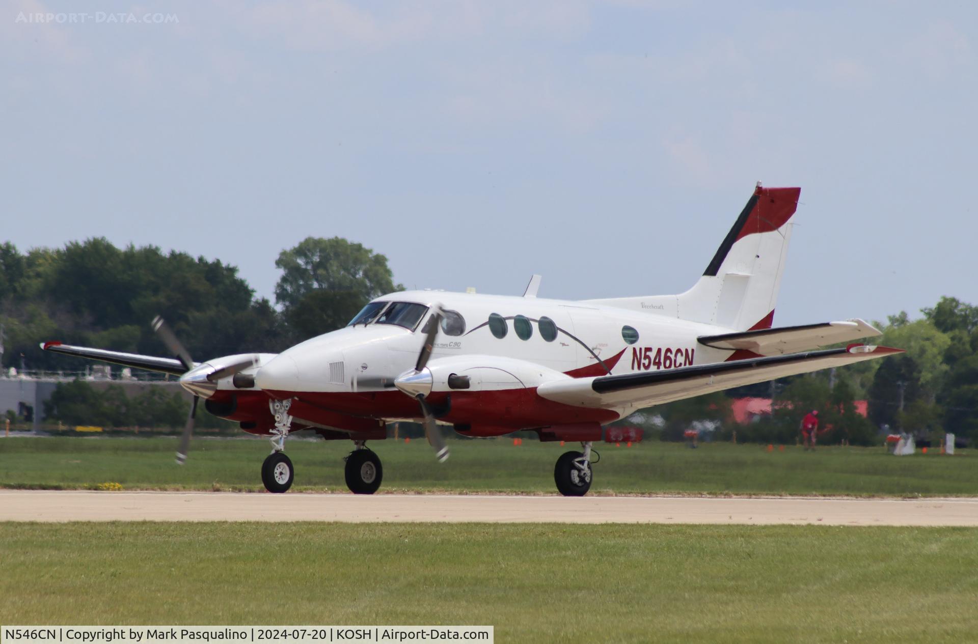 N546CN, 1974 Beech C90 C/N LJ609, Beech C90