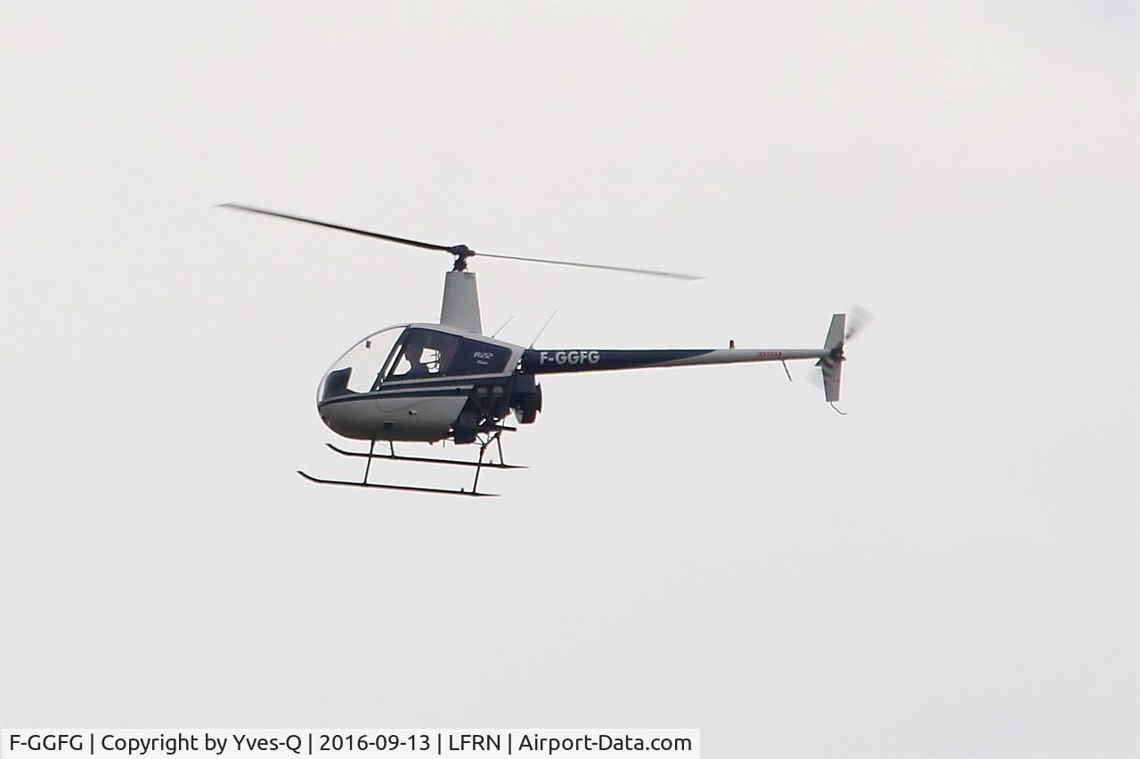 F-GGFG, Robinson R22 Beta C/N 1055, Robinson R22 Beta, Fligh over Rennes St Jacques airport (LFRN-RNS)