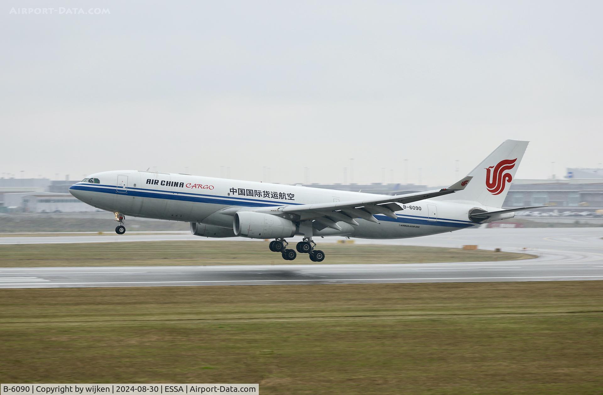 B-6090, 2007 Airbus A330-243 C/N 860, Rwy 19L