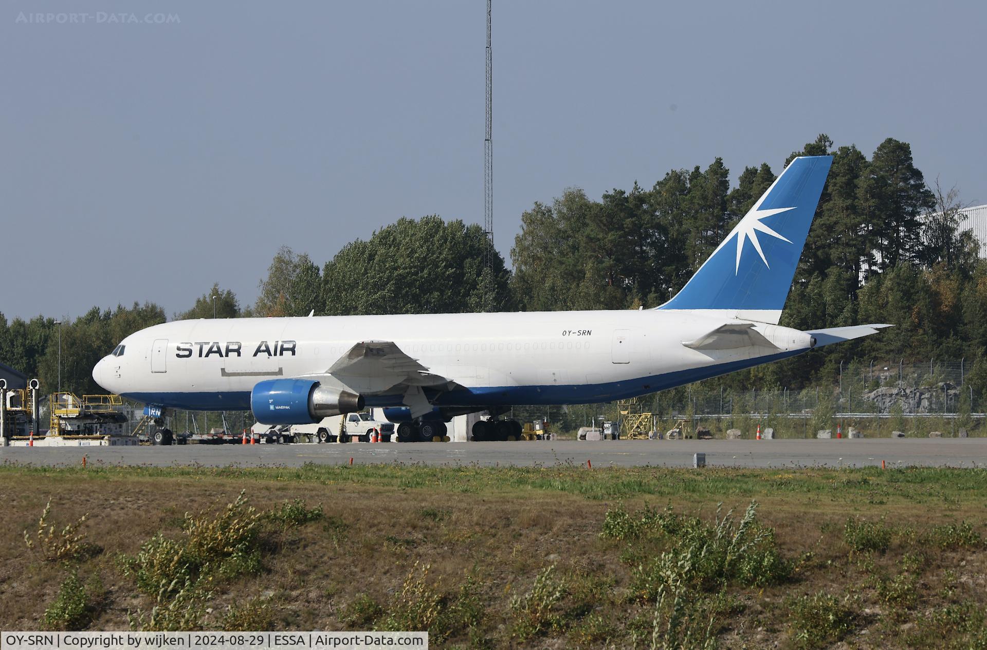 OY-SRN, 1985 Boeing 767-219ERF C/N 23326, Ramp R