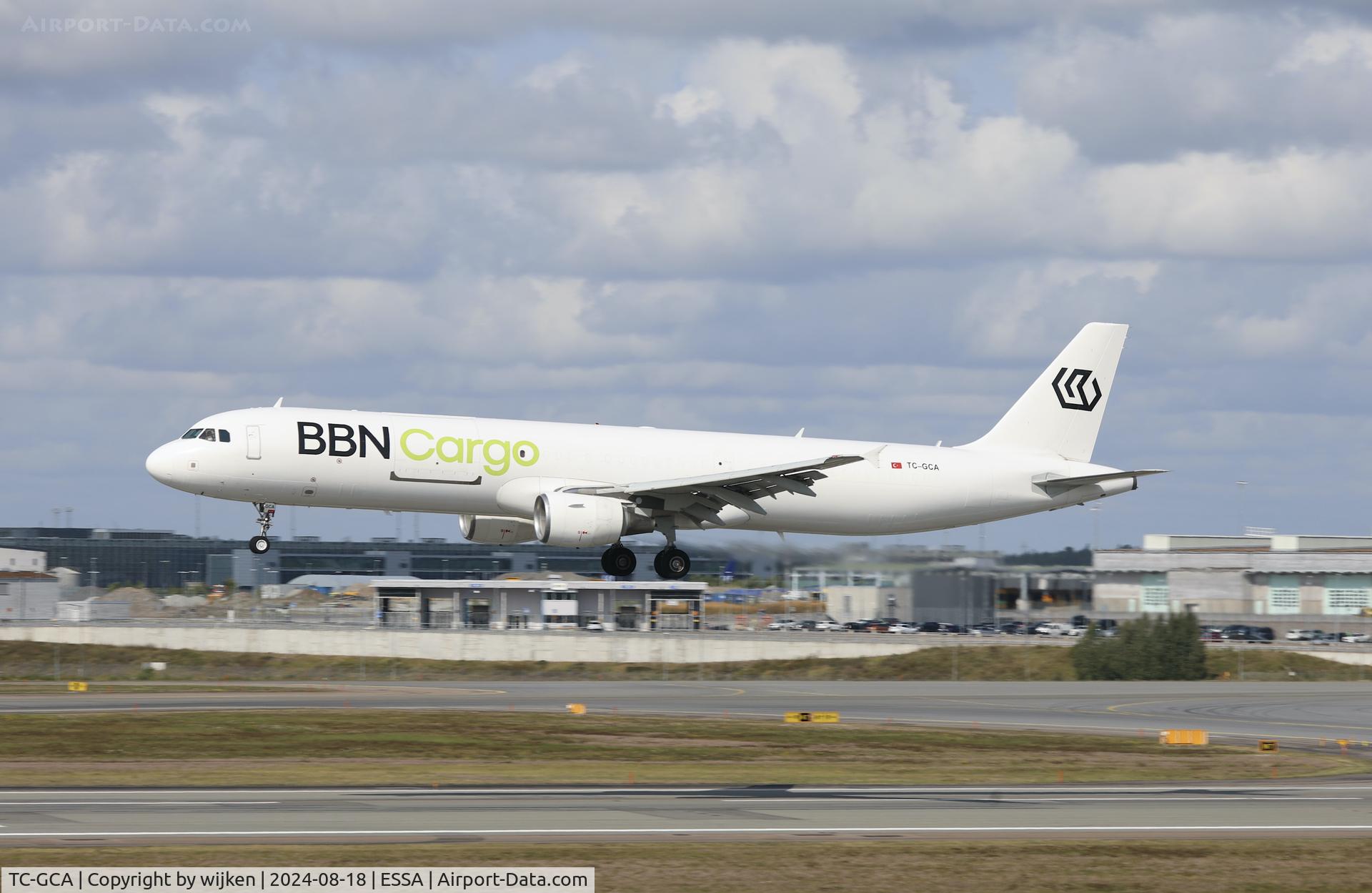 TC-GCA, Airbus 321-231P2F C/N 2005, Rwy 19L