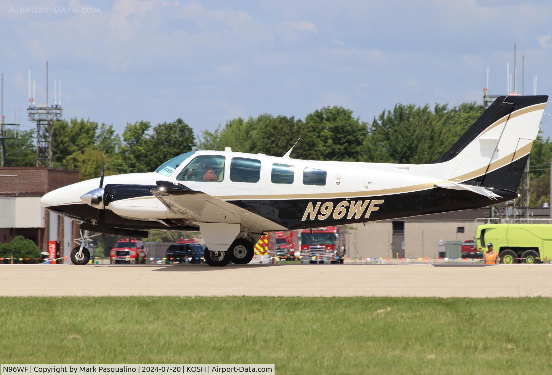 N96WF, 1990 Beech 58 Baron C/N TH-1595, Beech 58