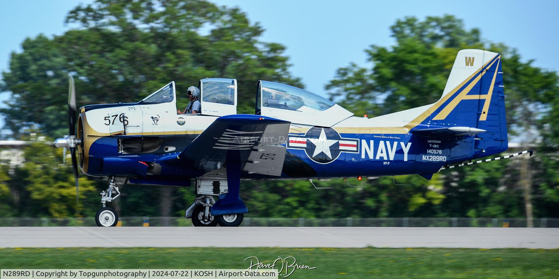 N289RD, 1956 North American T-28C Trojan C/N 226-153, Touching down after Group T-28 flight
