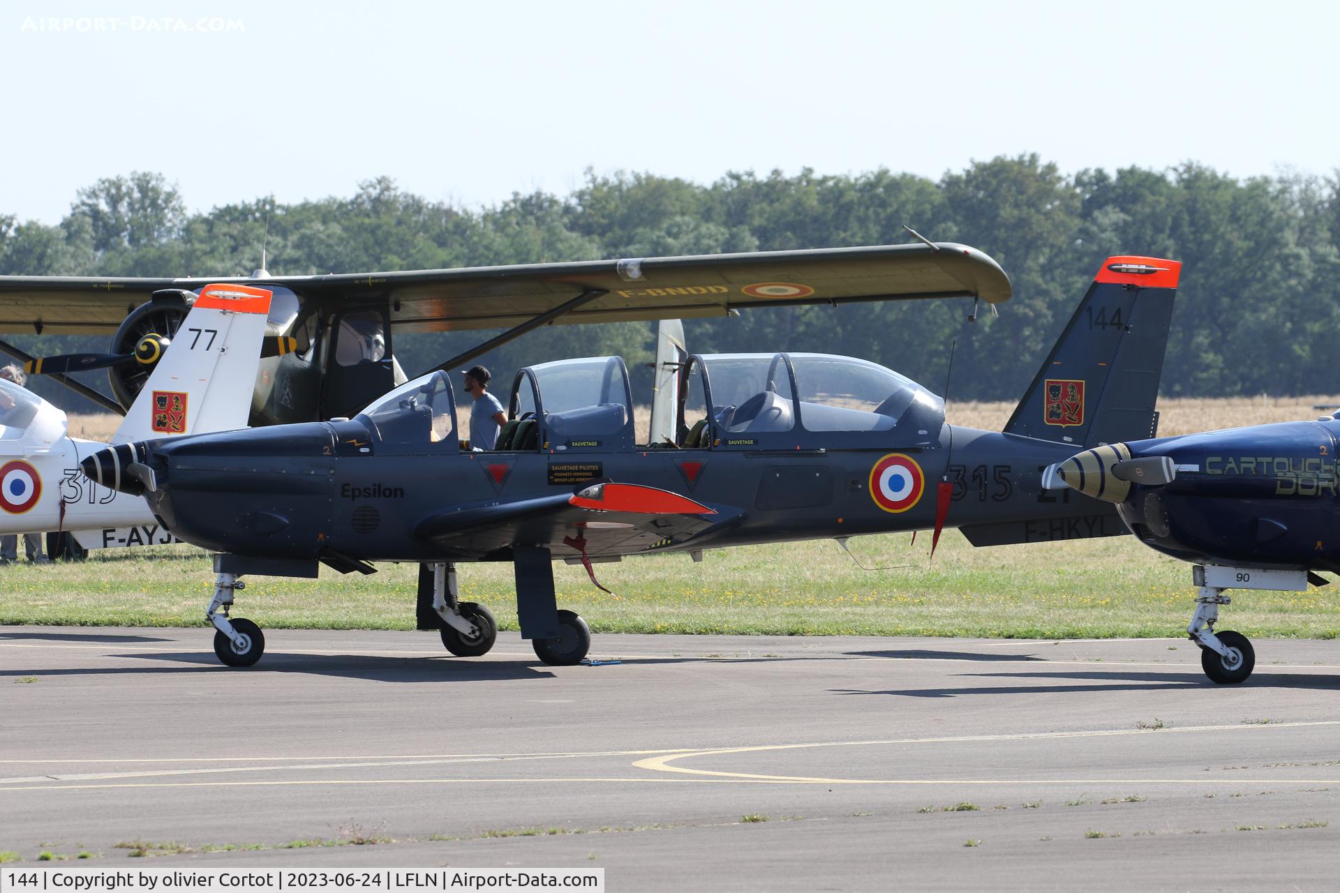 144, 1988 Socata TB-30 Epsilon C/N 144, 2023 airshow