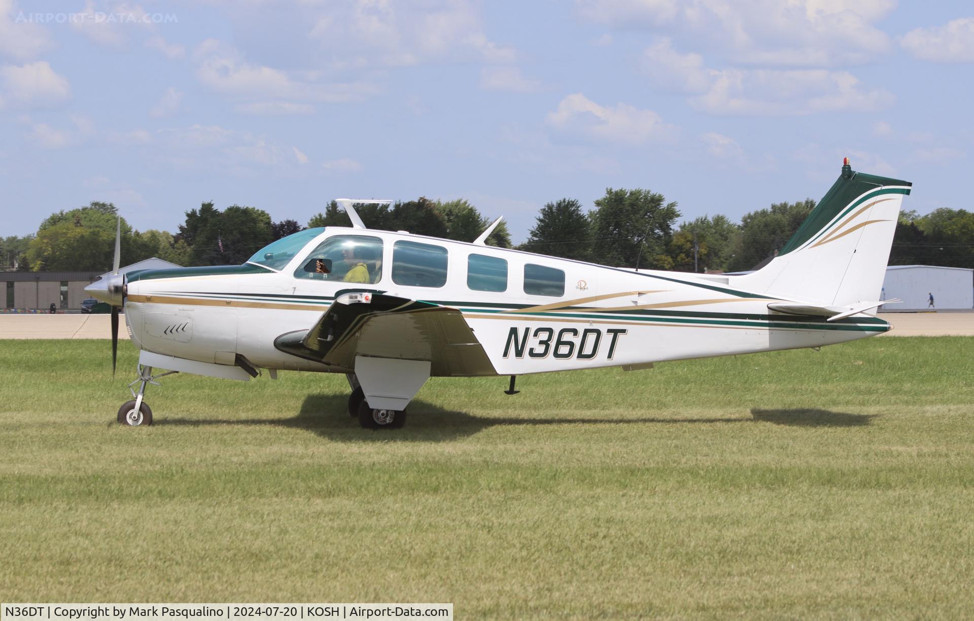N36DT, 1979 Beech A36 Bonanza 36 C/N E-1496, Beech A36